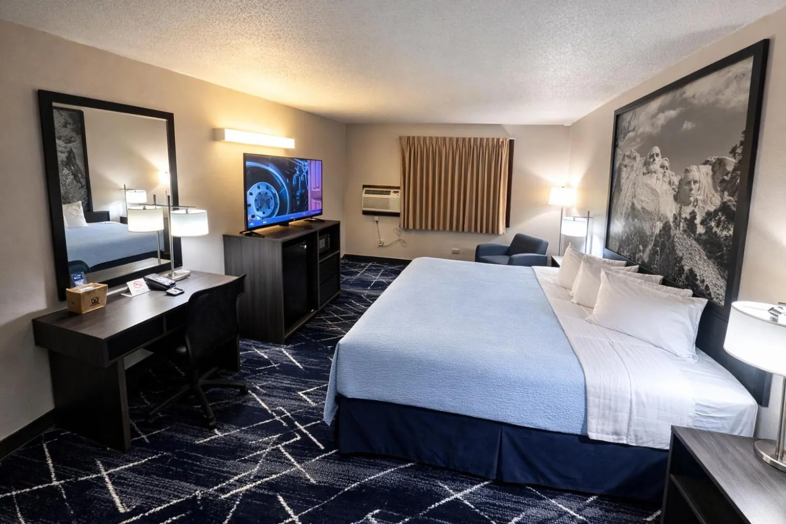 Bedroom, Bed in Super 8 by Wyndham Sturgis