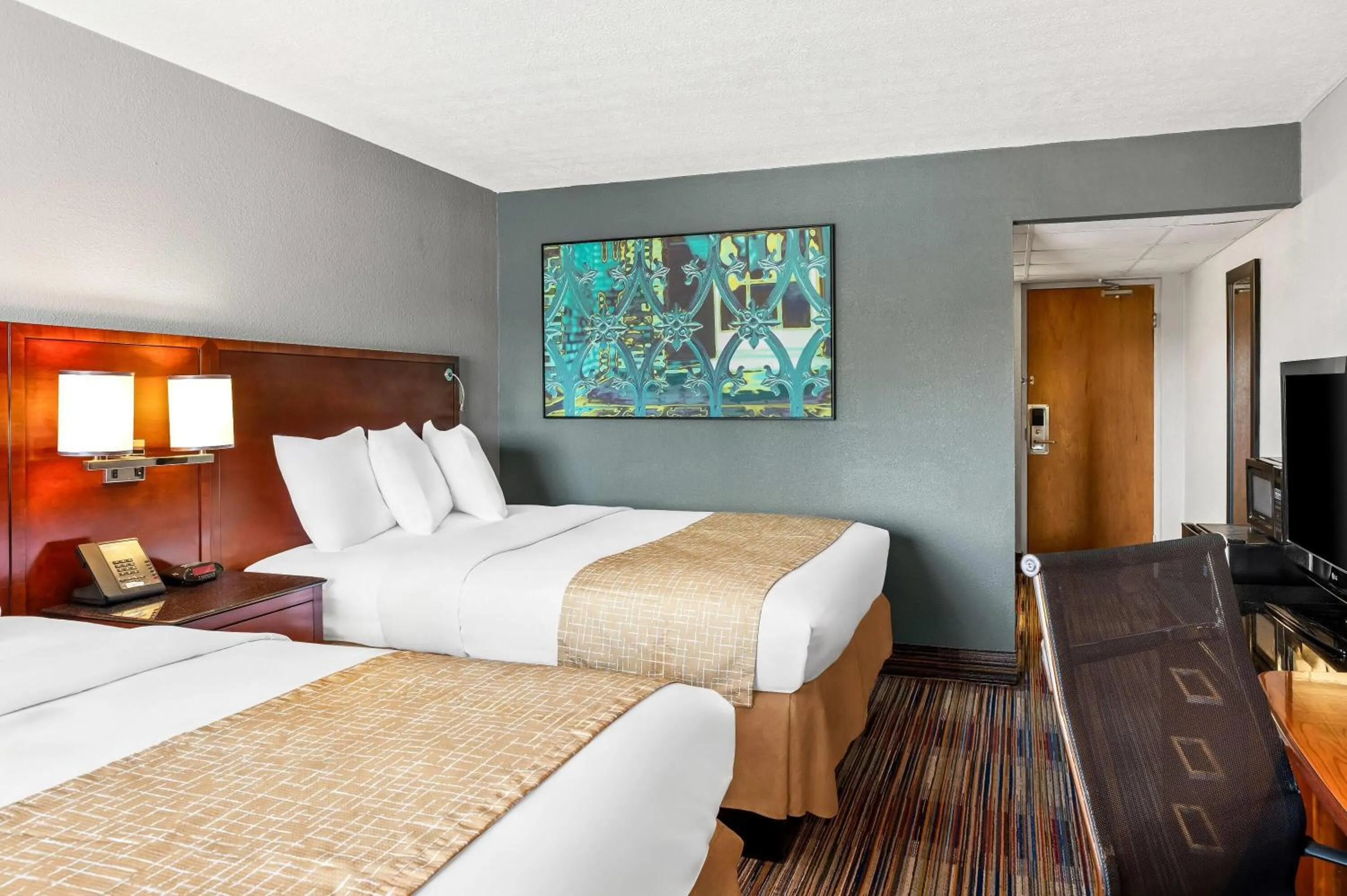 Bed in Travelodge by Wyndham Bloomington