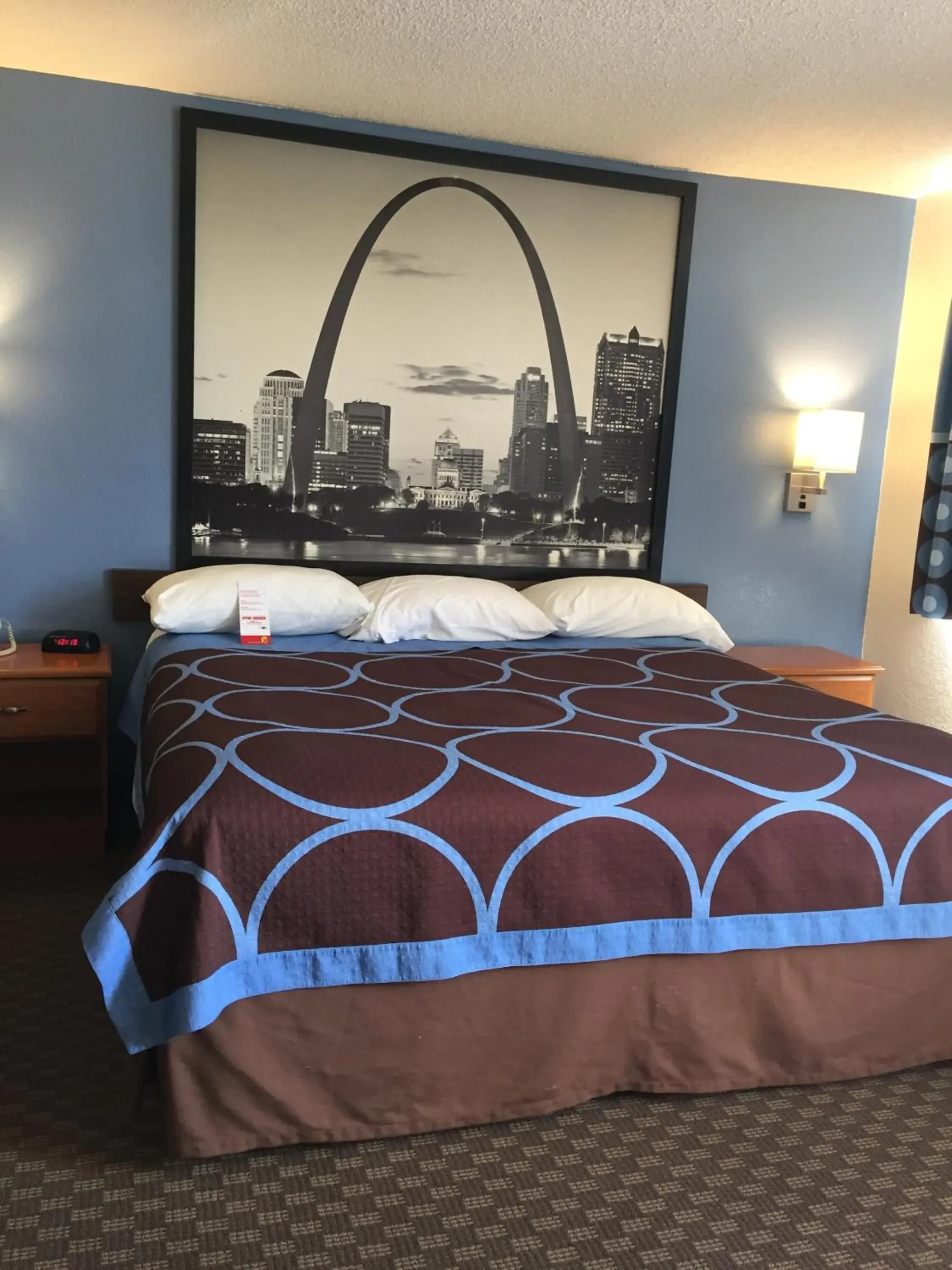 1 Queen Bed, Mobility Accessible Room, Smoking in Super 8 by Wyndham Cuba 1 Queen Bed, Mobility Accessible Room, Smoking in Super 8 by Wyndham Cuba