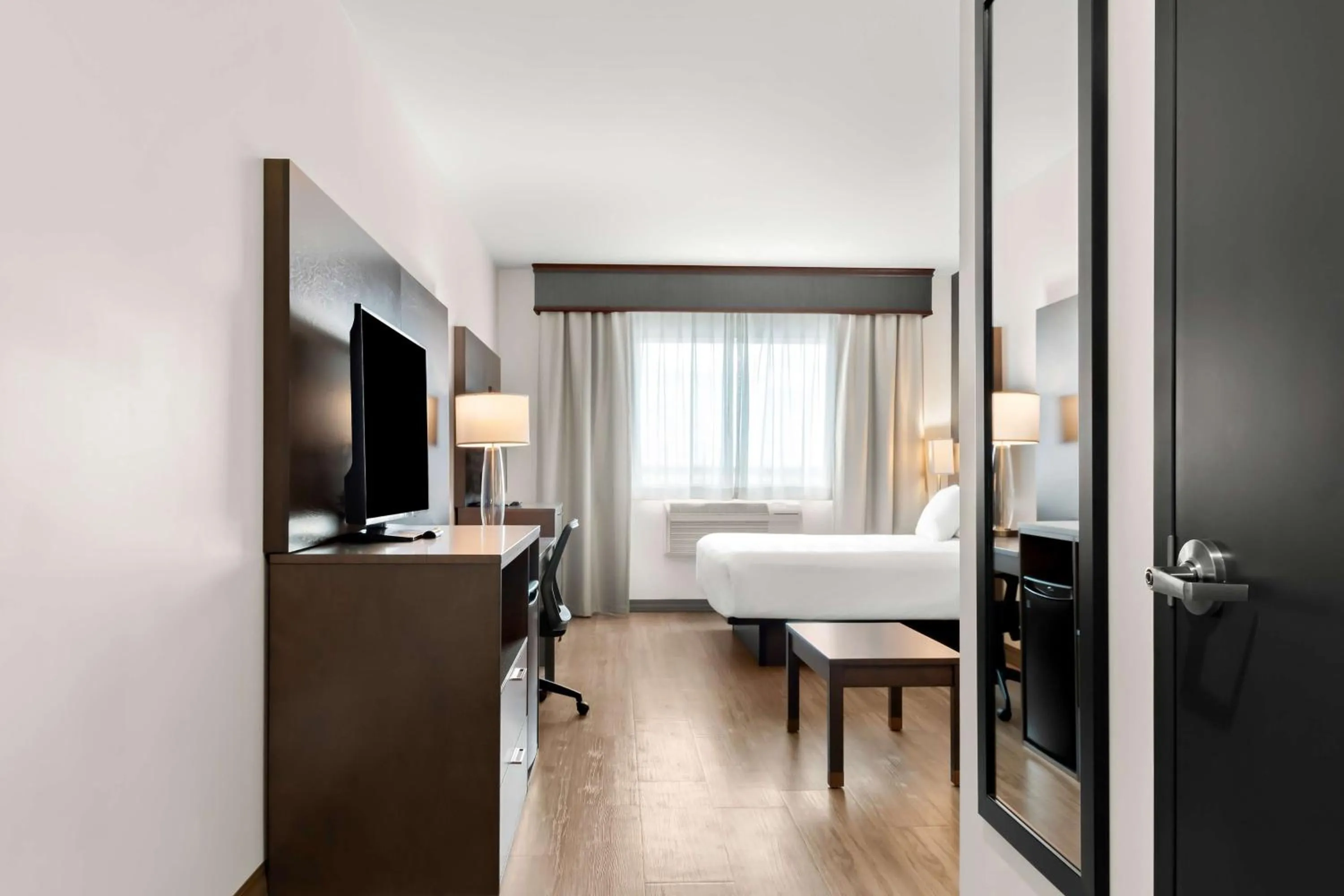 Bedroom, Bed in Best Western Plus Morden