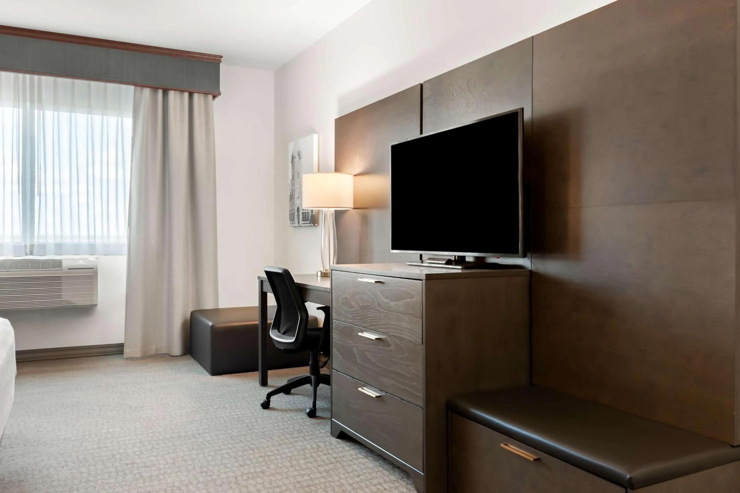 Bedroom, Bed in Best Western Plus Morden