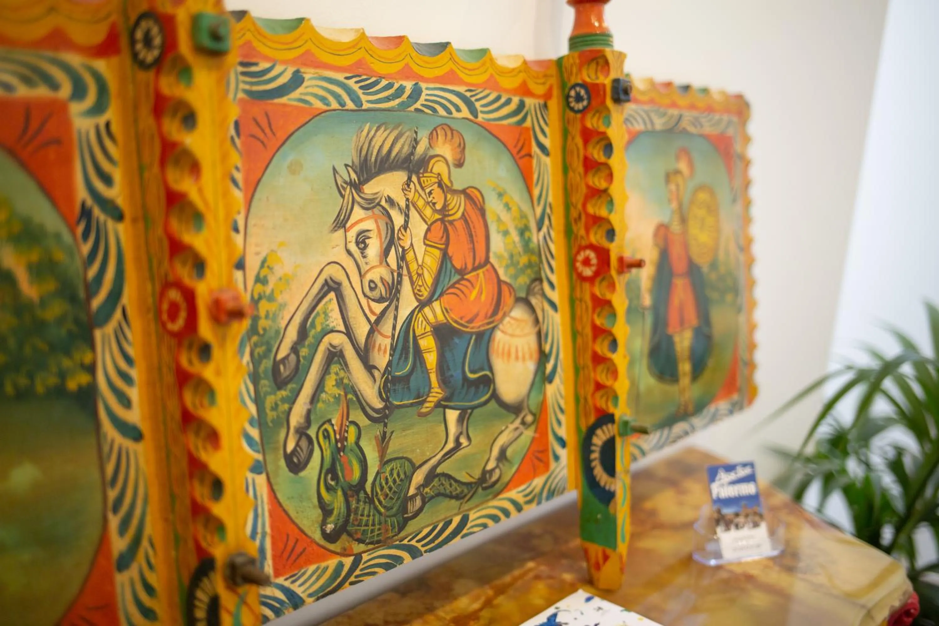 Decorative detail in Pupi 93 Rooms