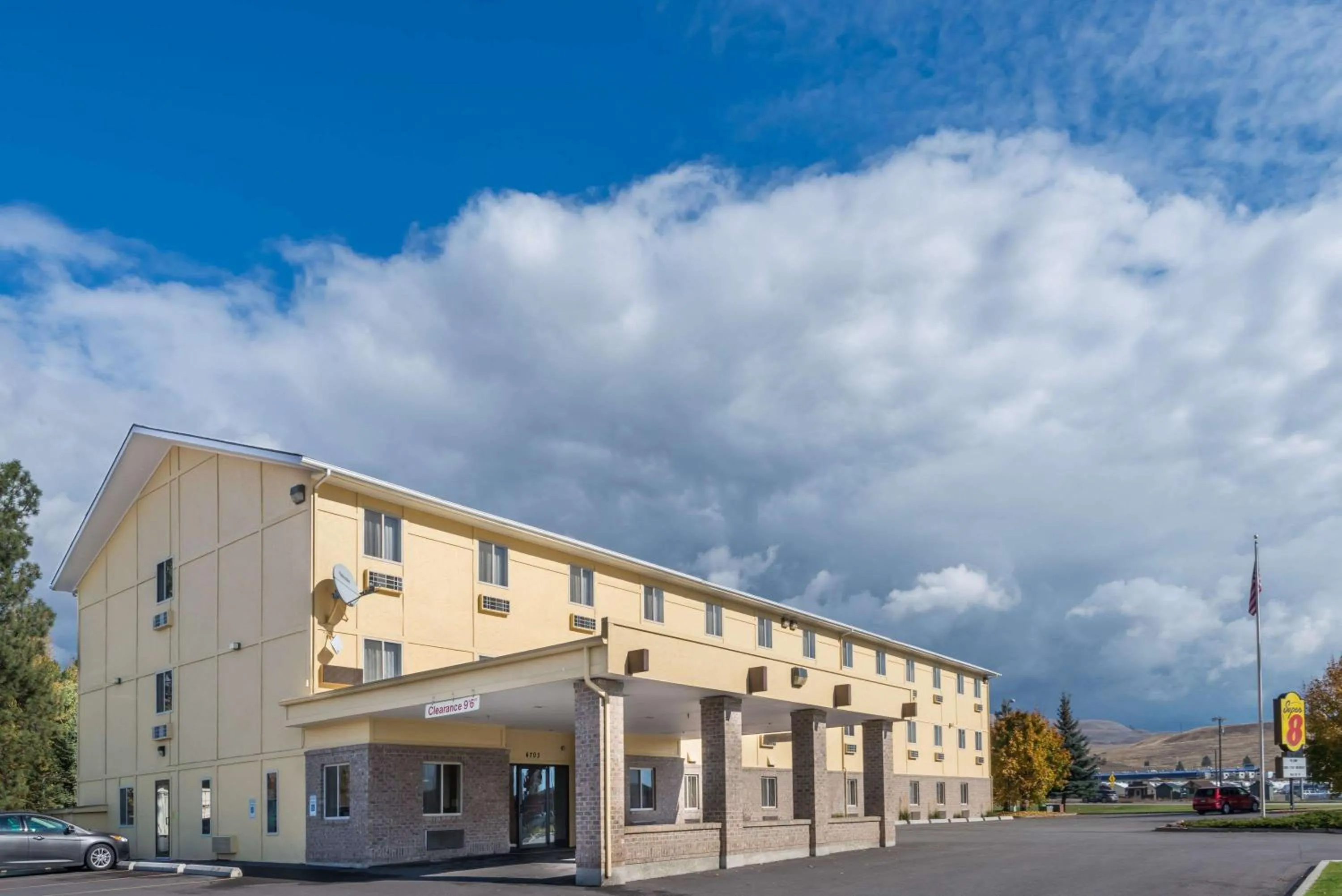 Property building in Super 8 by Wyndham Missoula/Reserve St.