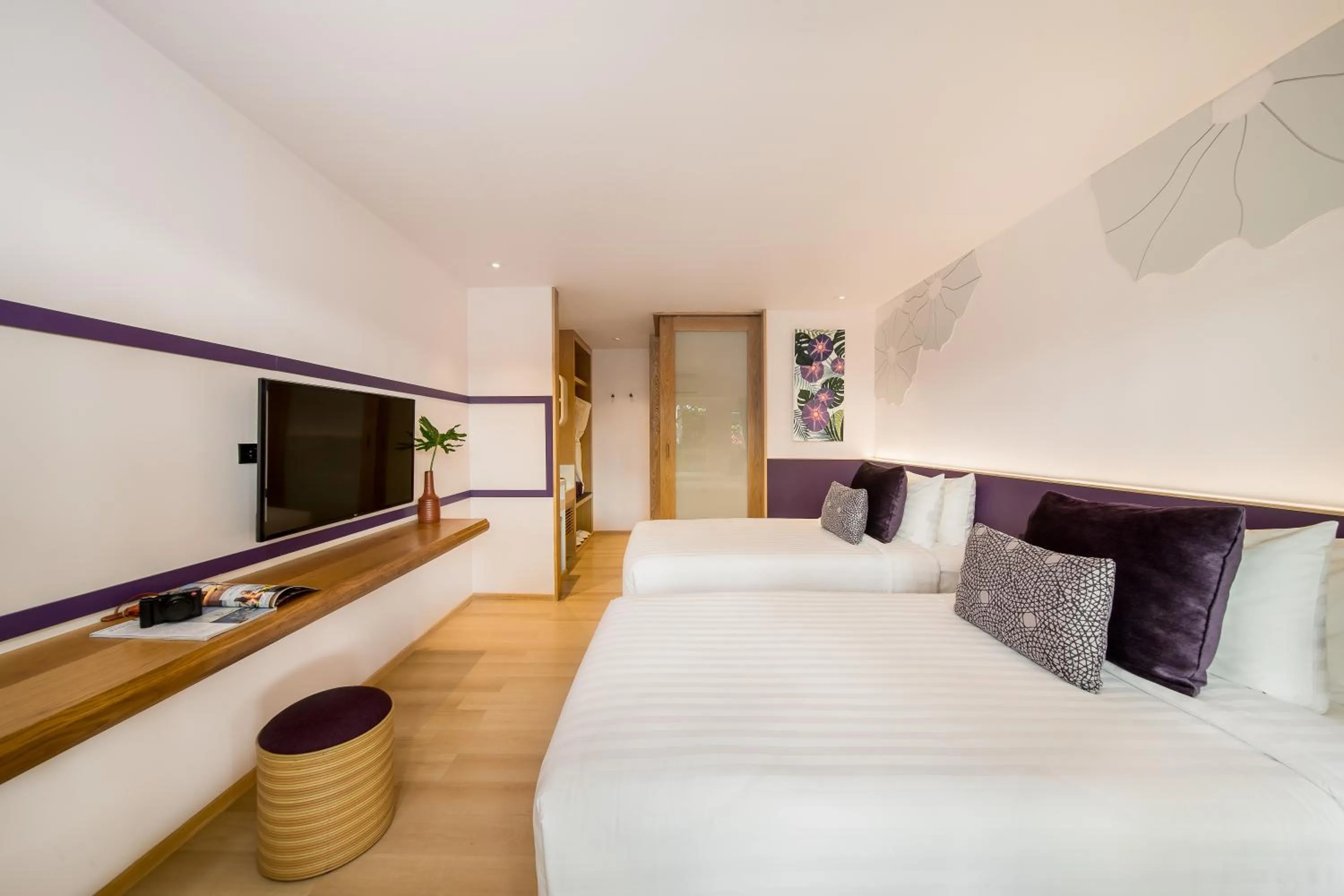 Photo of the whole room, Bed in La Vida Samui