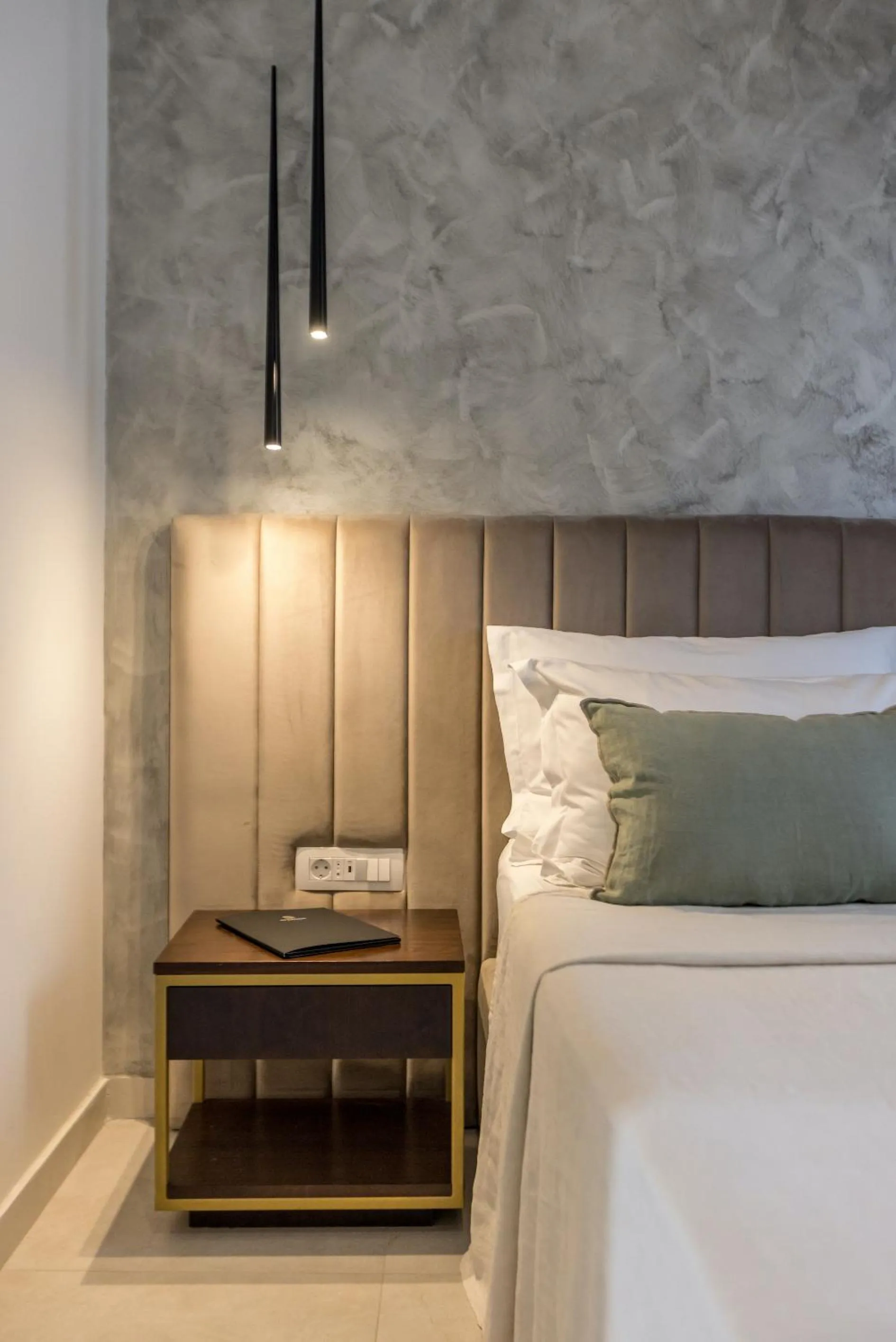 hair dresser, Bed in Sperone Hotel