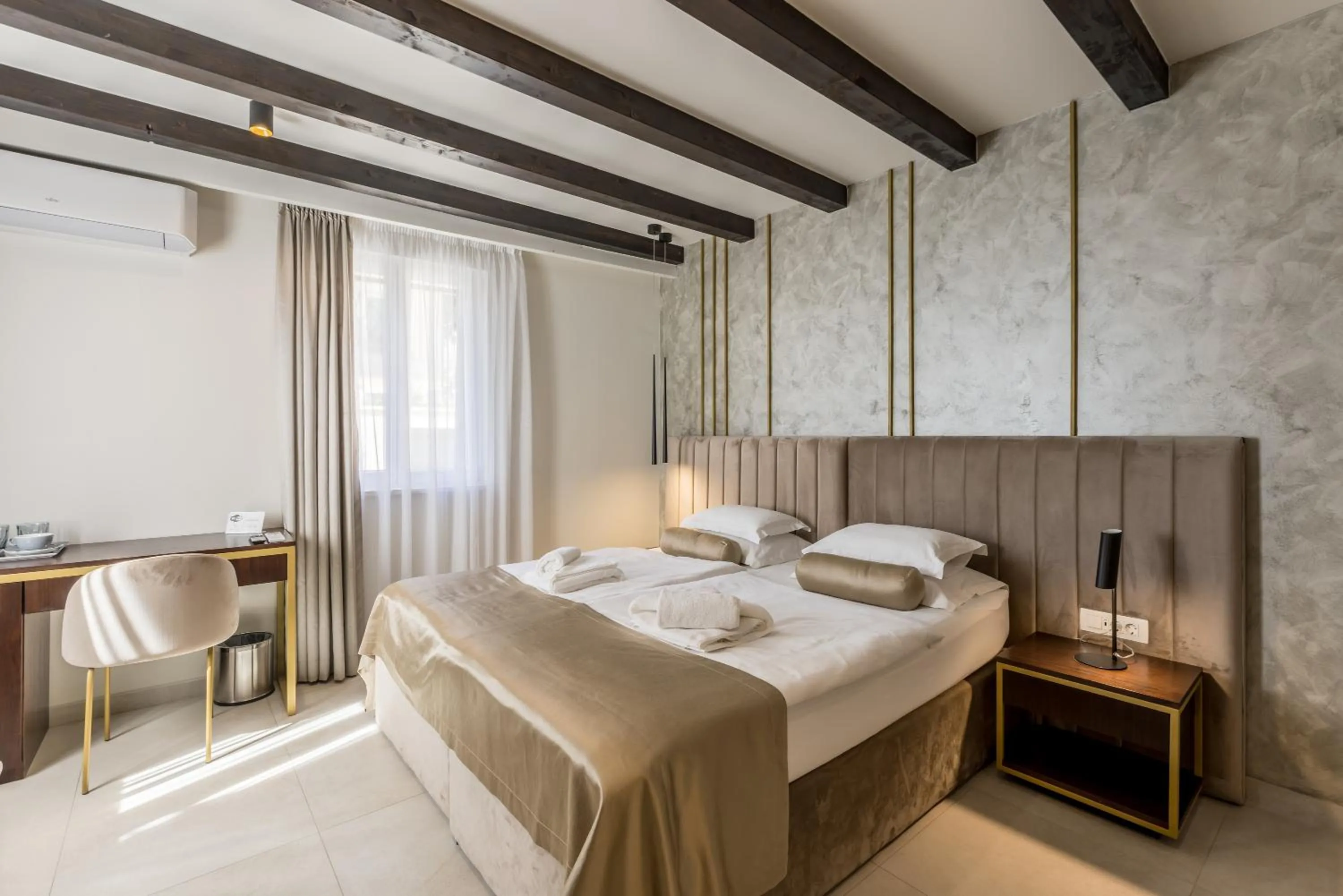 Bedroom, Bed in Sperone Hotel