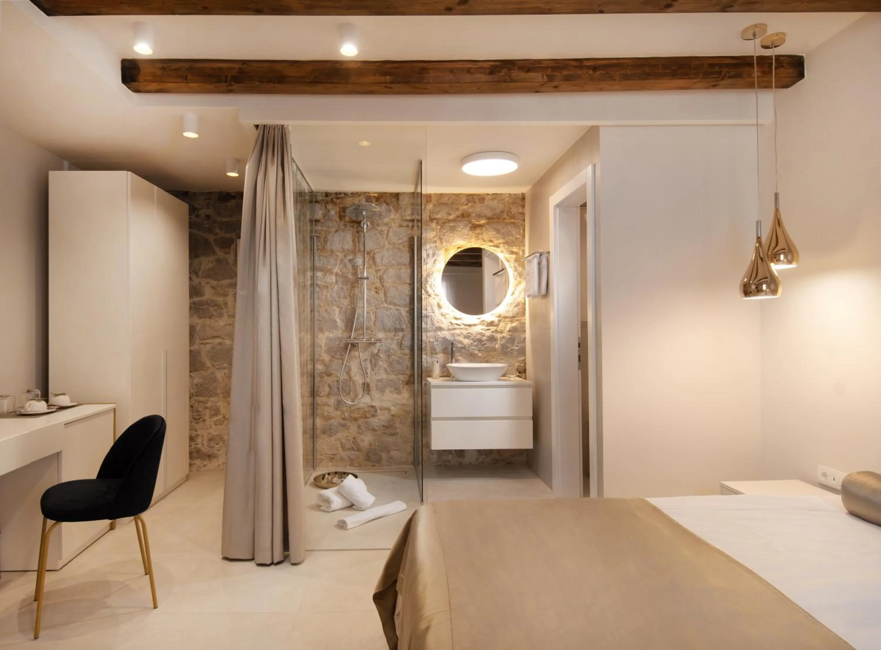 Bedroom, Bed in Sperone Hotel