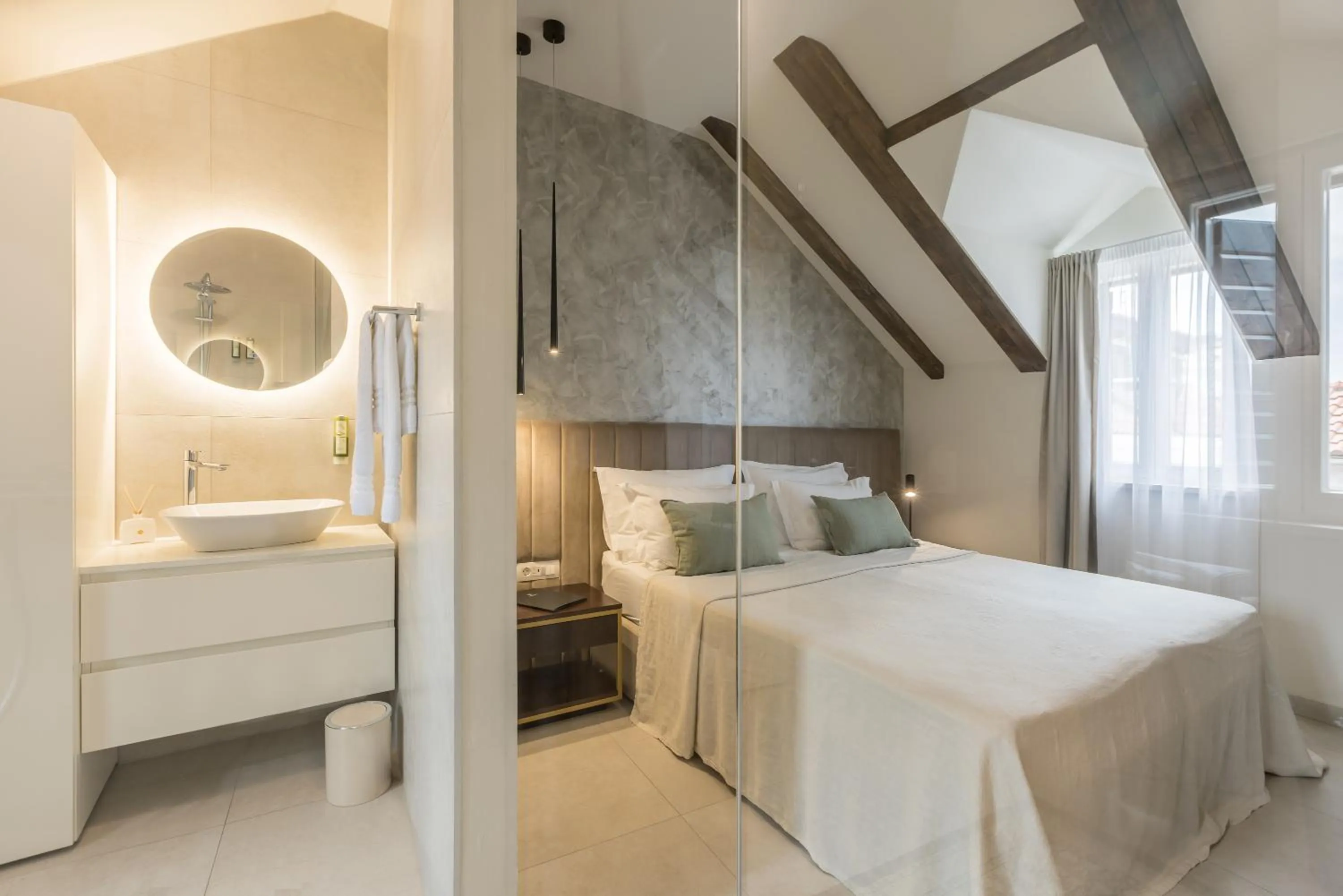 Bed in Sperone Hotel