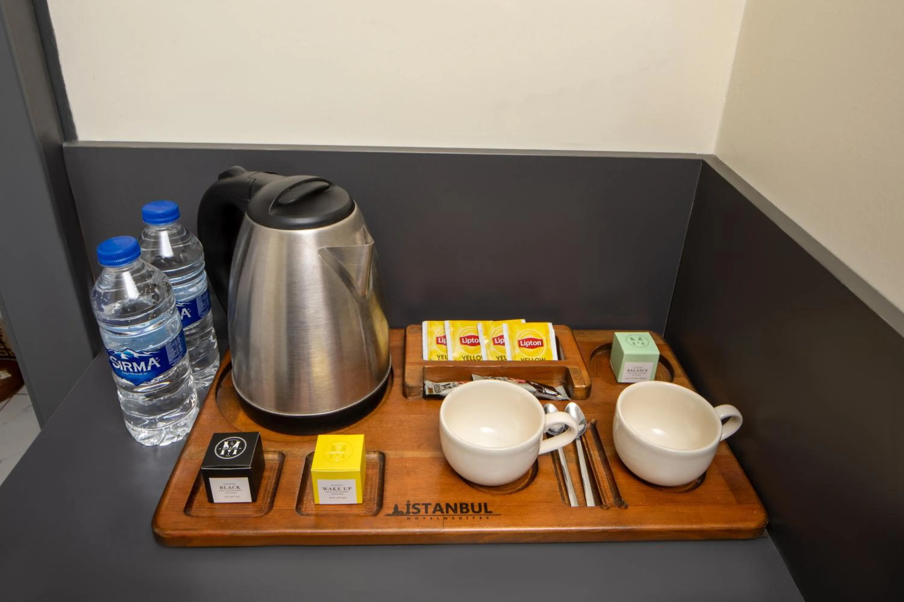 Coffee/tea facilities in İstanbul Hotel & Suites