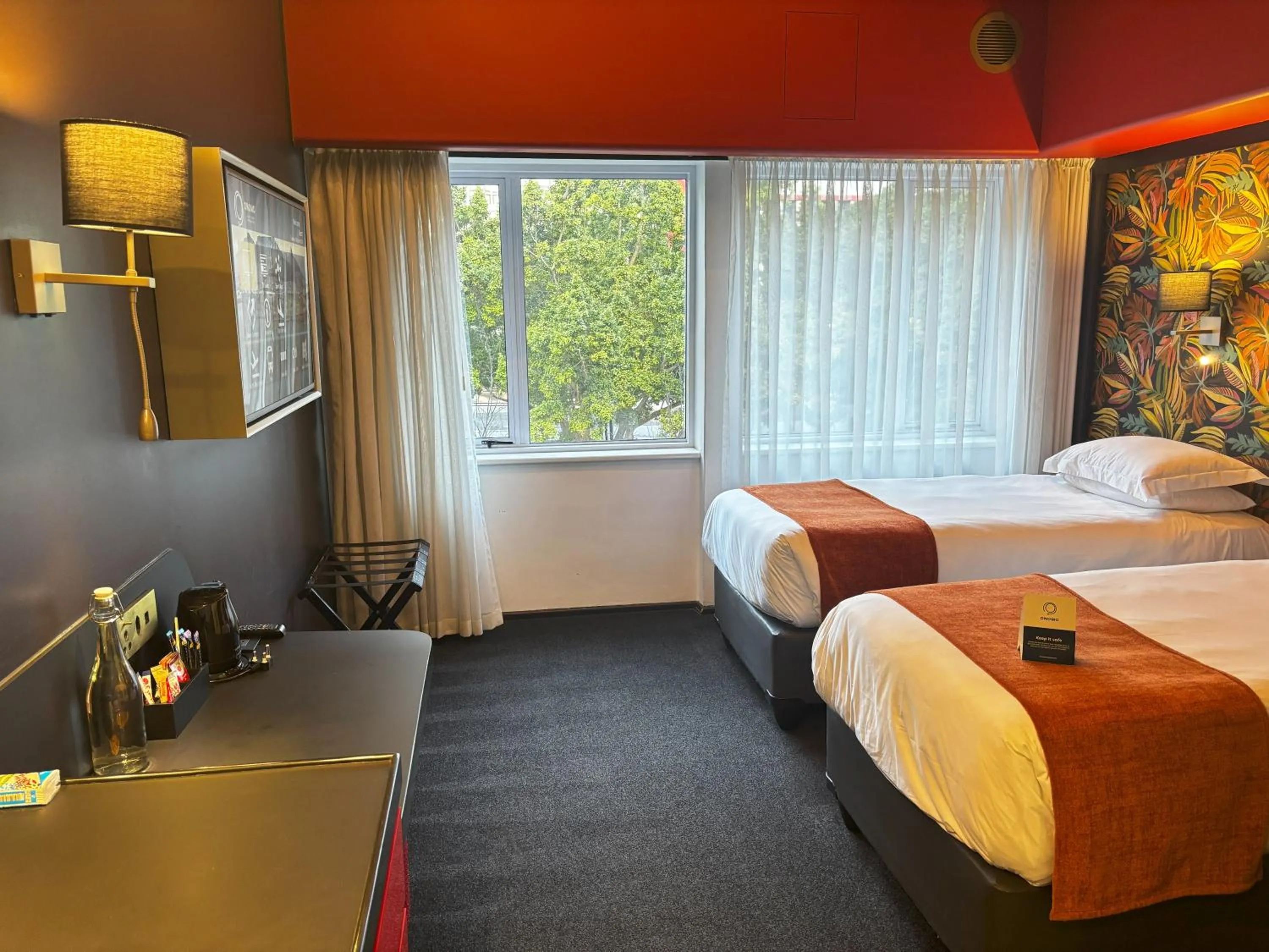 Bed in ONOMO Hotel Foreshore