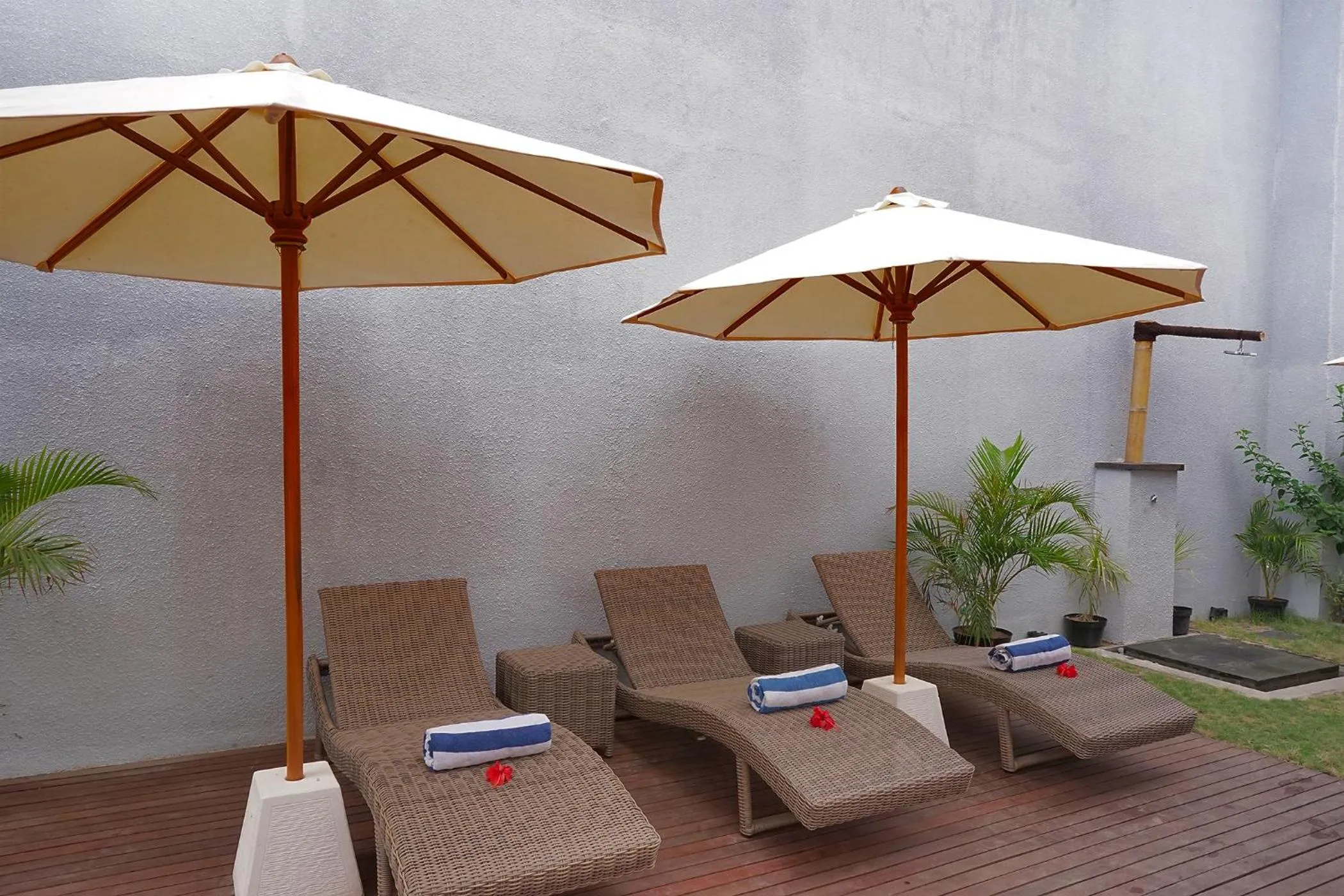 Seating area in Gili Kama Hotel & Villa