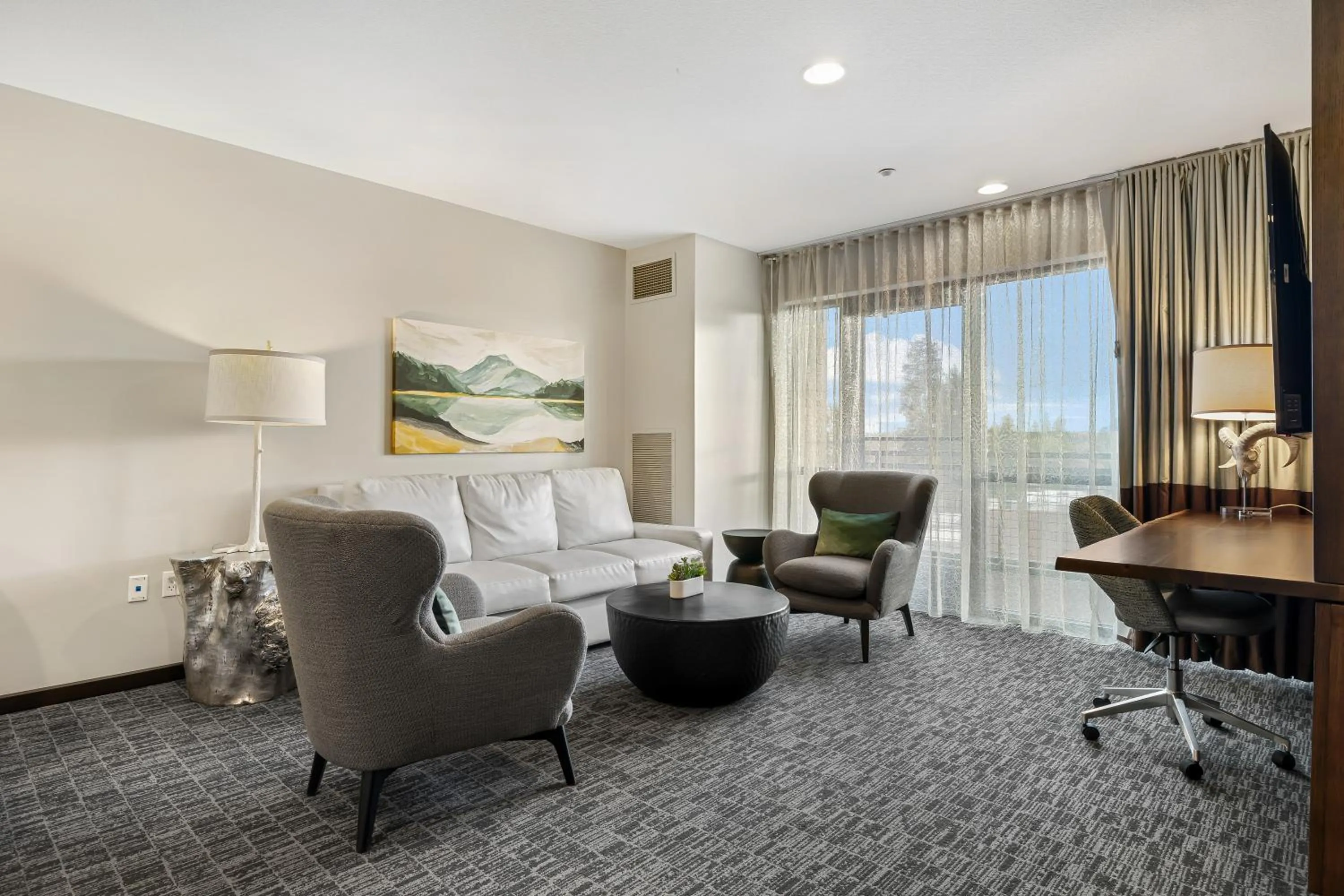 Seating area in Oxford Hotel Bend