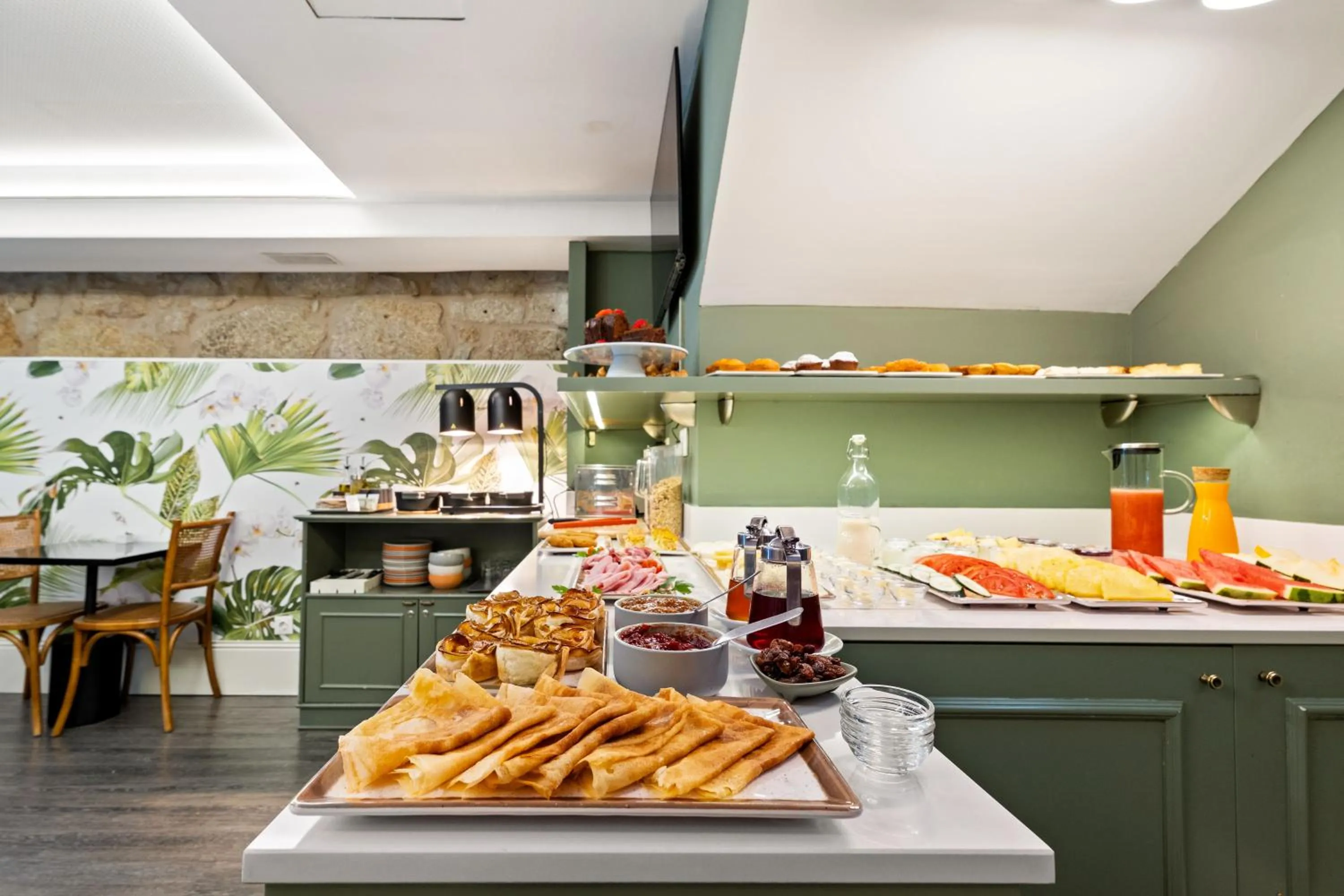 Food and drinks in Jardim da Batalha Boutique Hotel by Shiadu