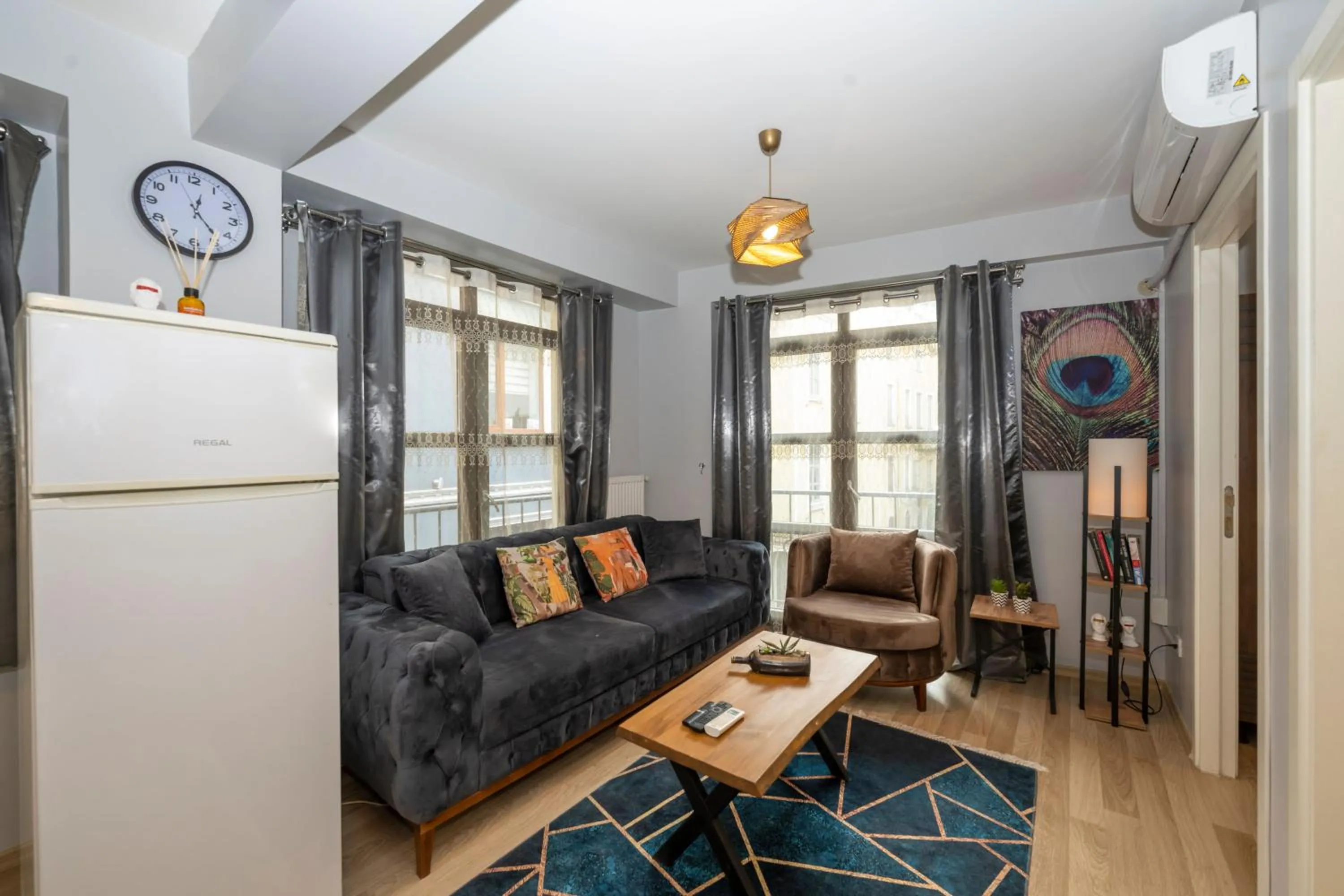 Living room in Dorne Suite Taksim Hotel