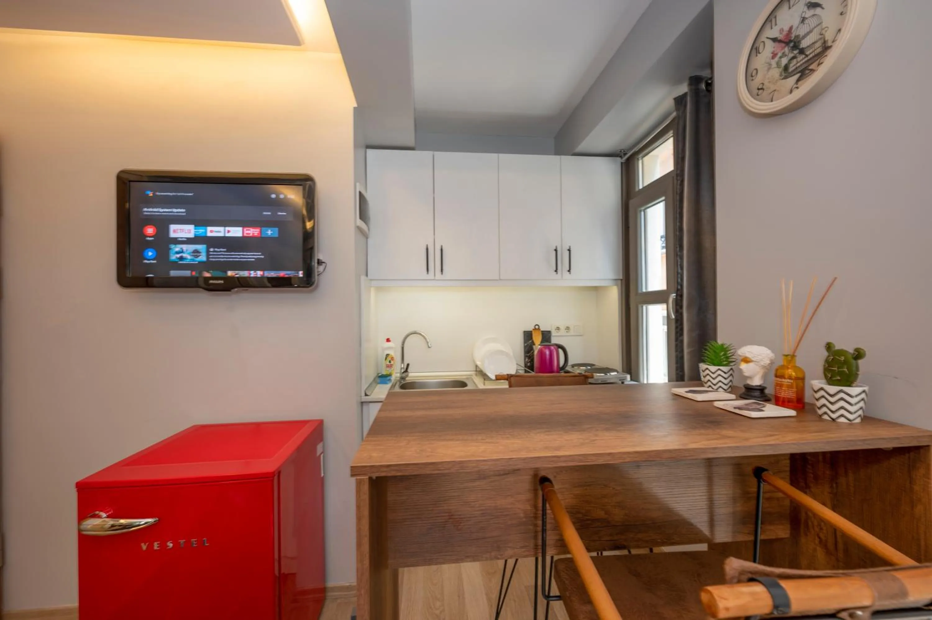 TV and multimedia in Dorne Suite Taksim Hotel