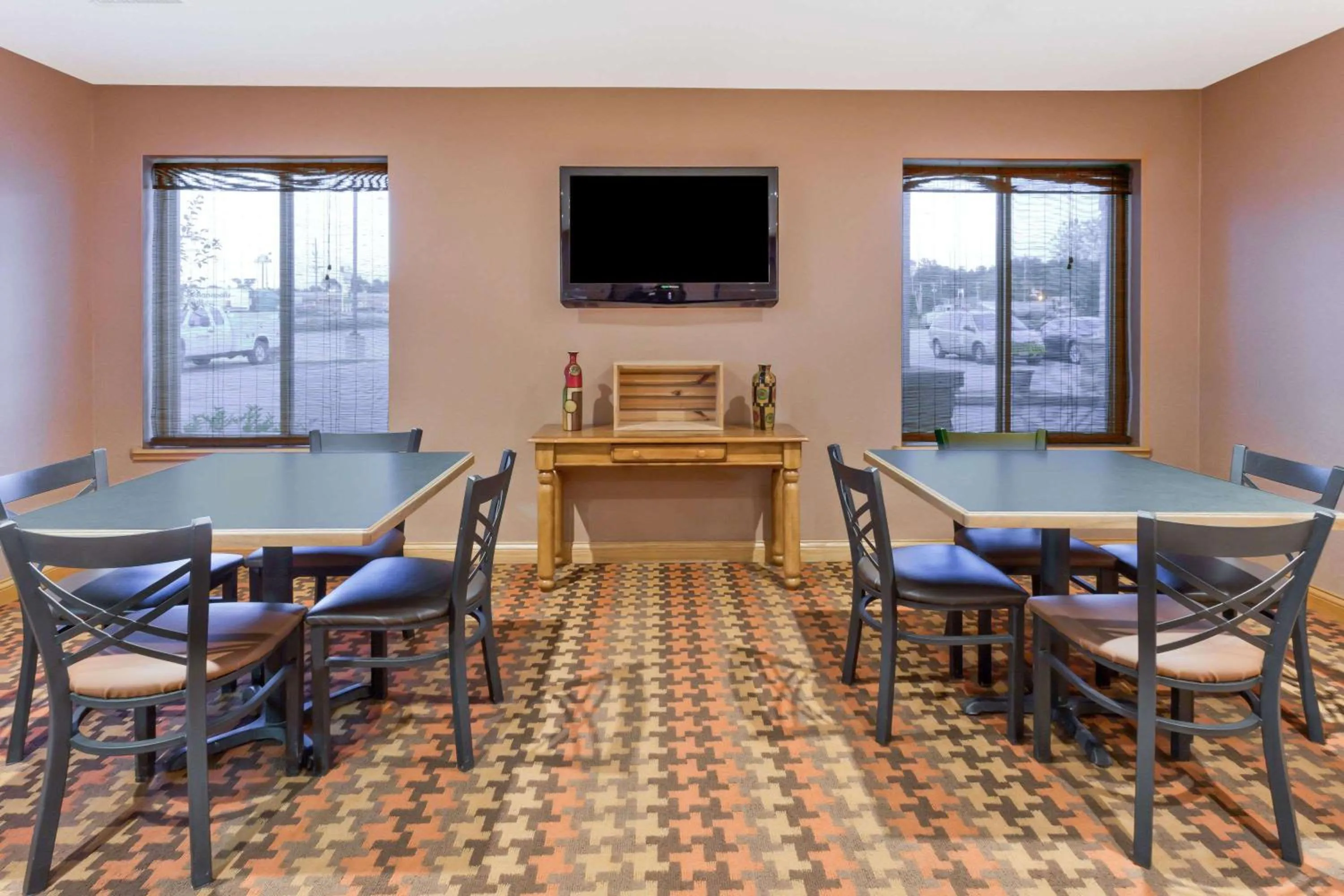 Lobby or reception in Super 8 by Wyndham Cloverdale IN