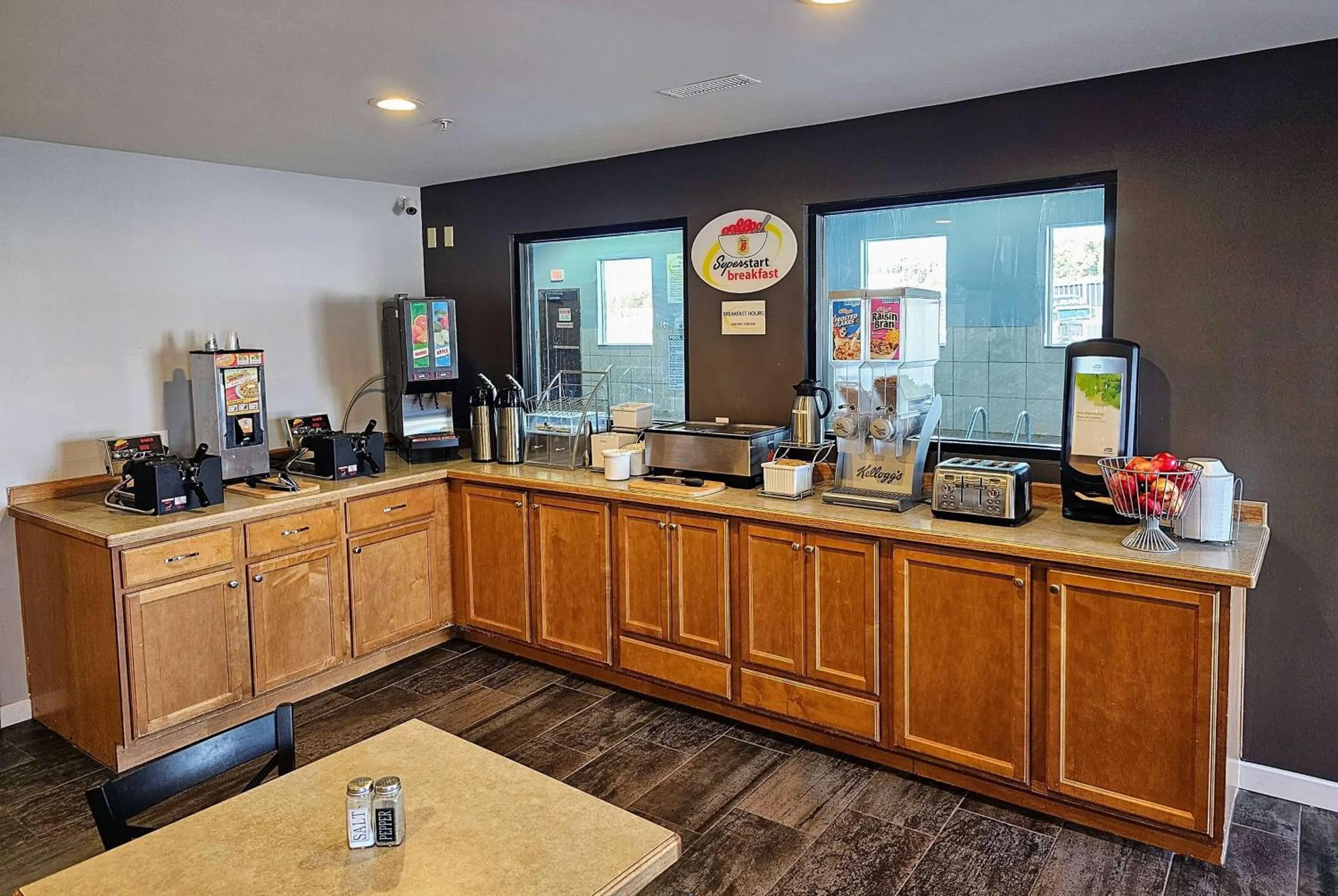 Breakfast in Super 8 by Wyndham Cloverdale IN