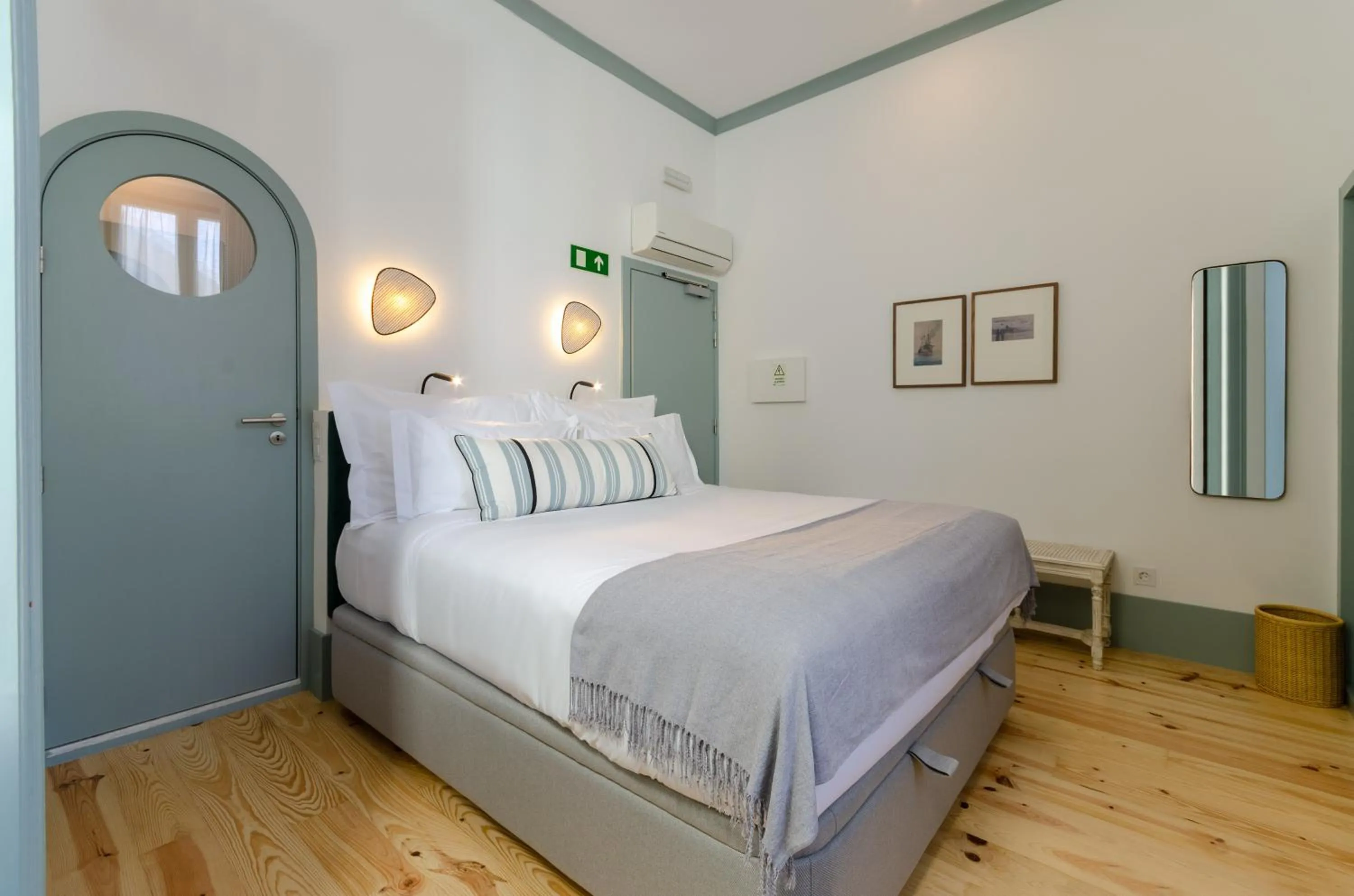 Bed in Westlight Cascais Chalet - Adults Only
