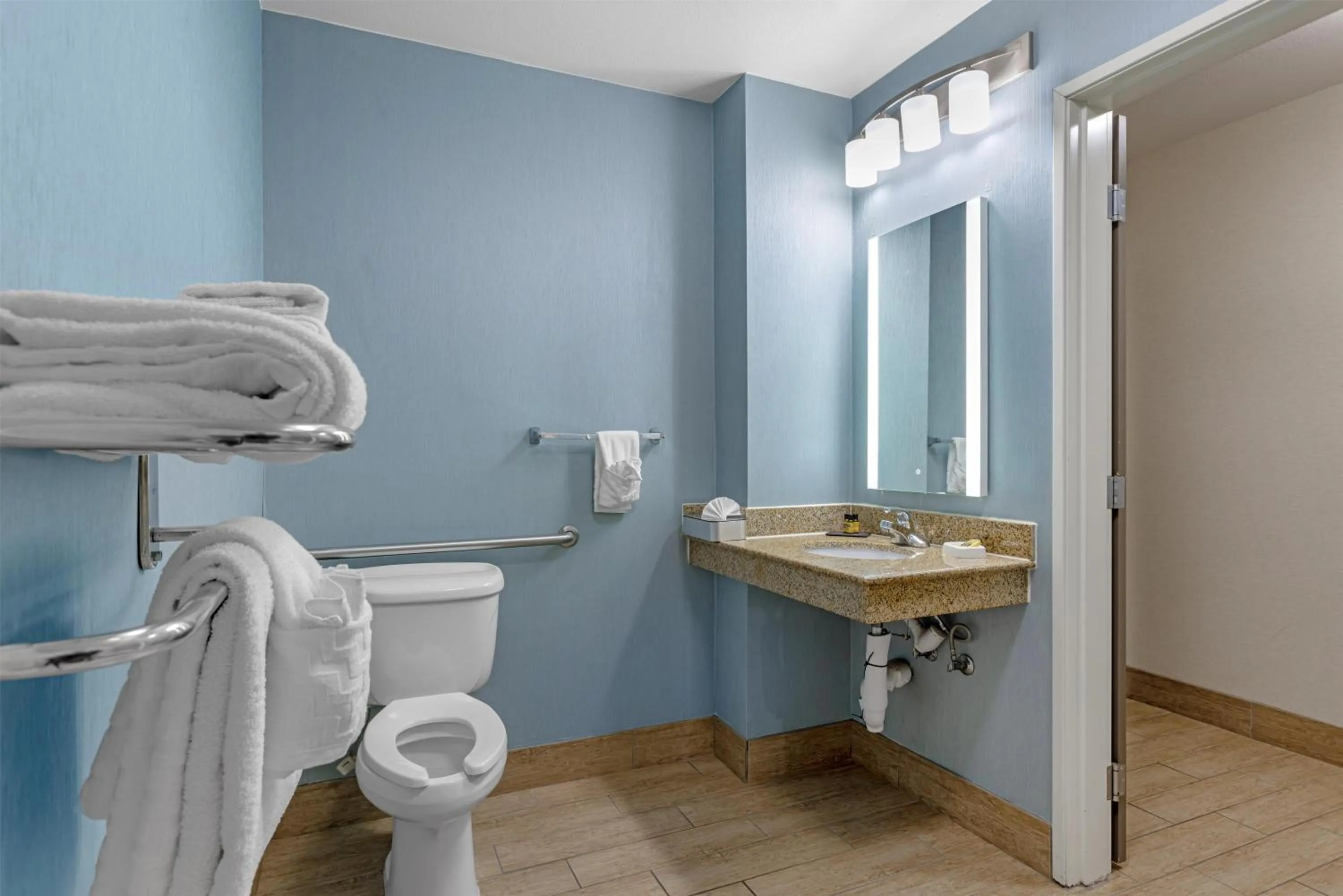 Bathroom in Best Western Plus Wasco Inn & Suites