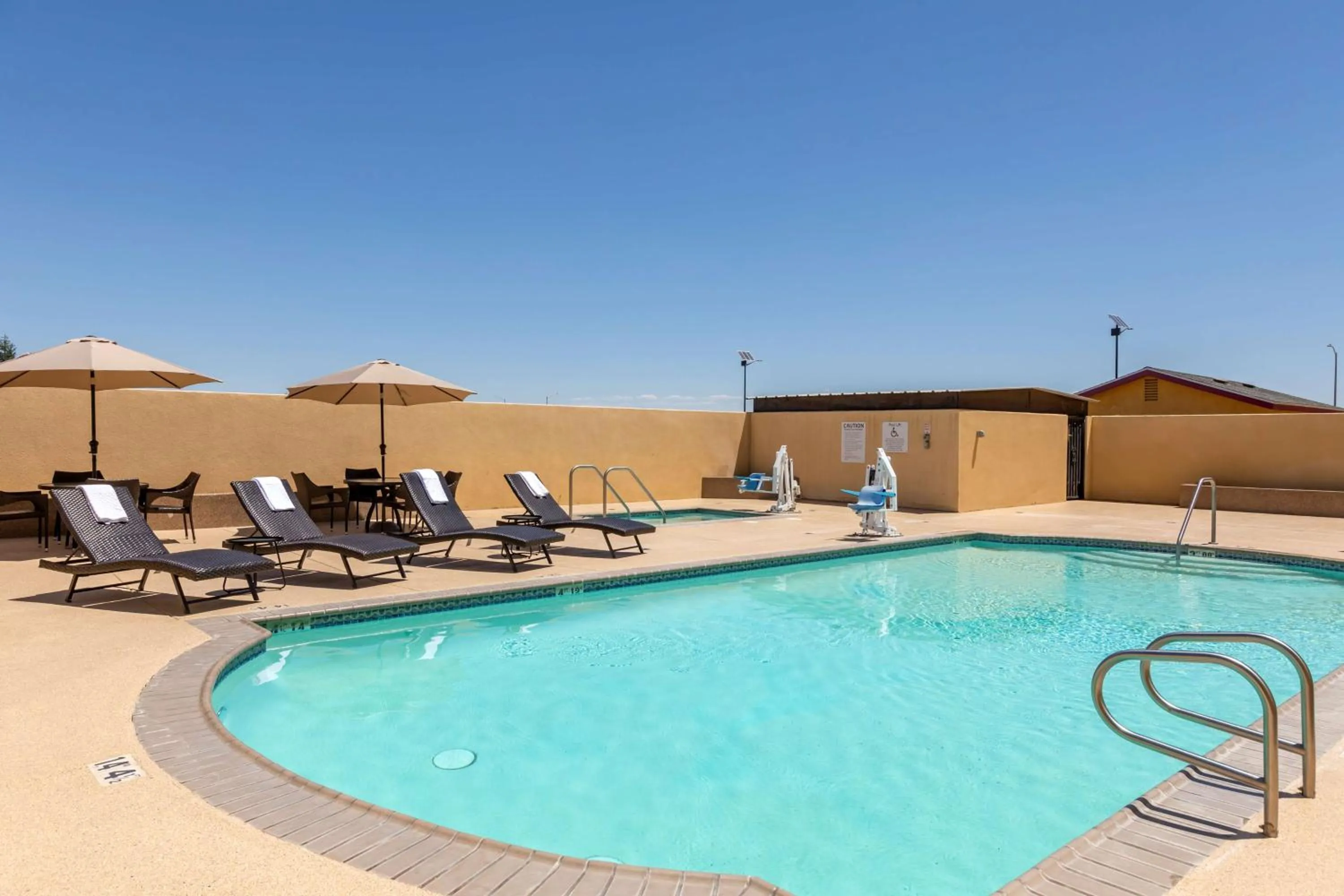 Pool view in Best Western Plus Wasco Inn & Suites