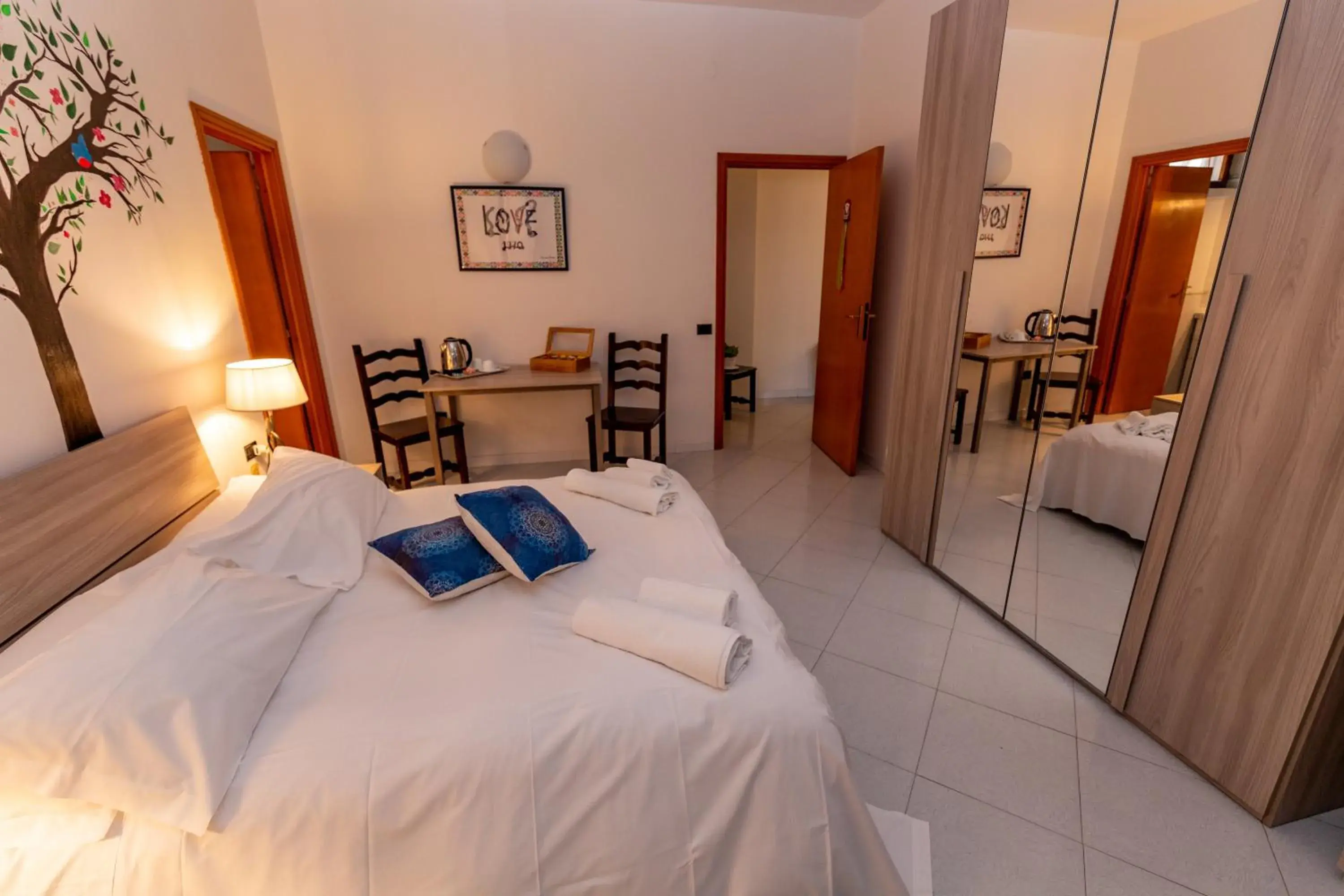 Double Room with Private Bathroom in Bab San Feliciano Camere Foligno Double Room with Private Bathroom in Bab San Feliciano Camere Foligno