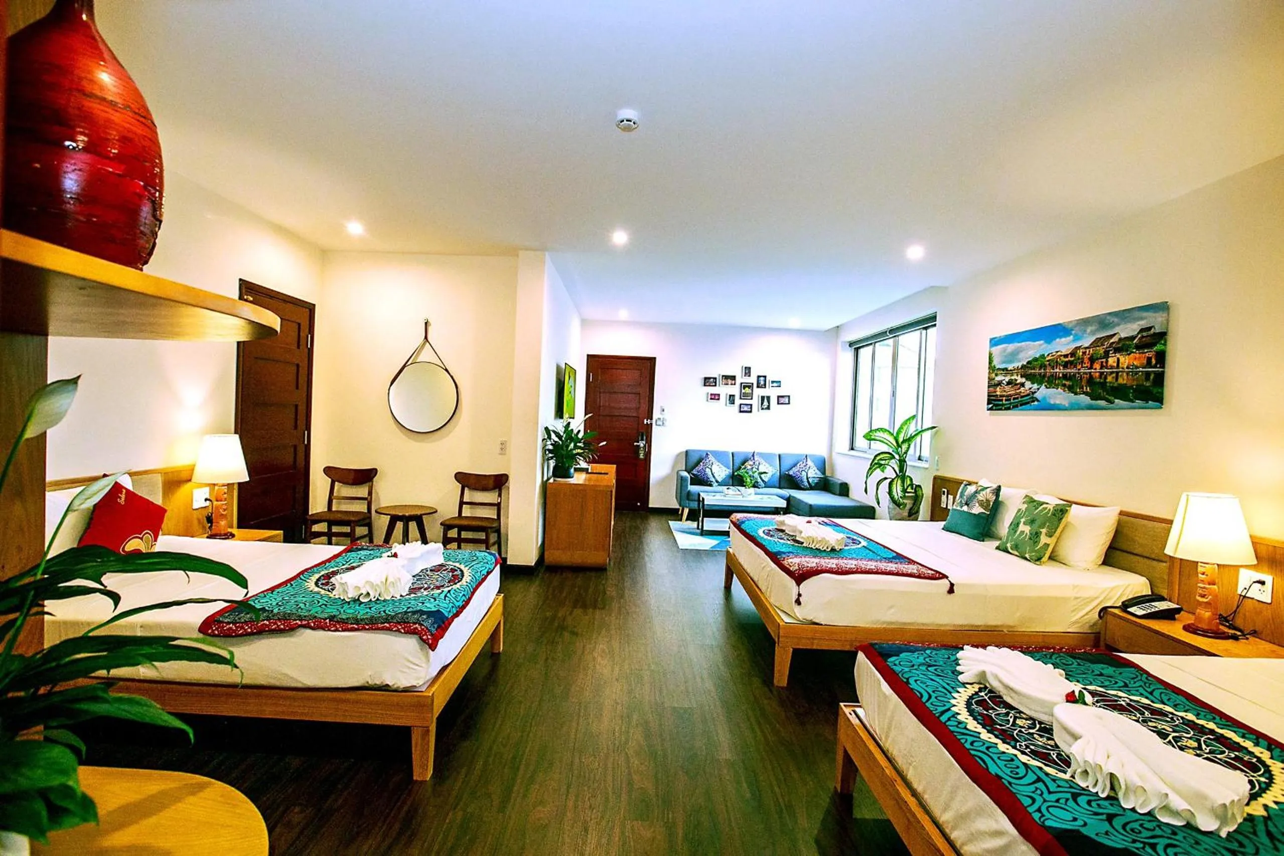 Bed in Silk and Sea Hotel