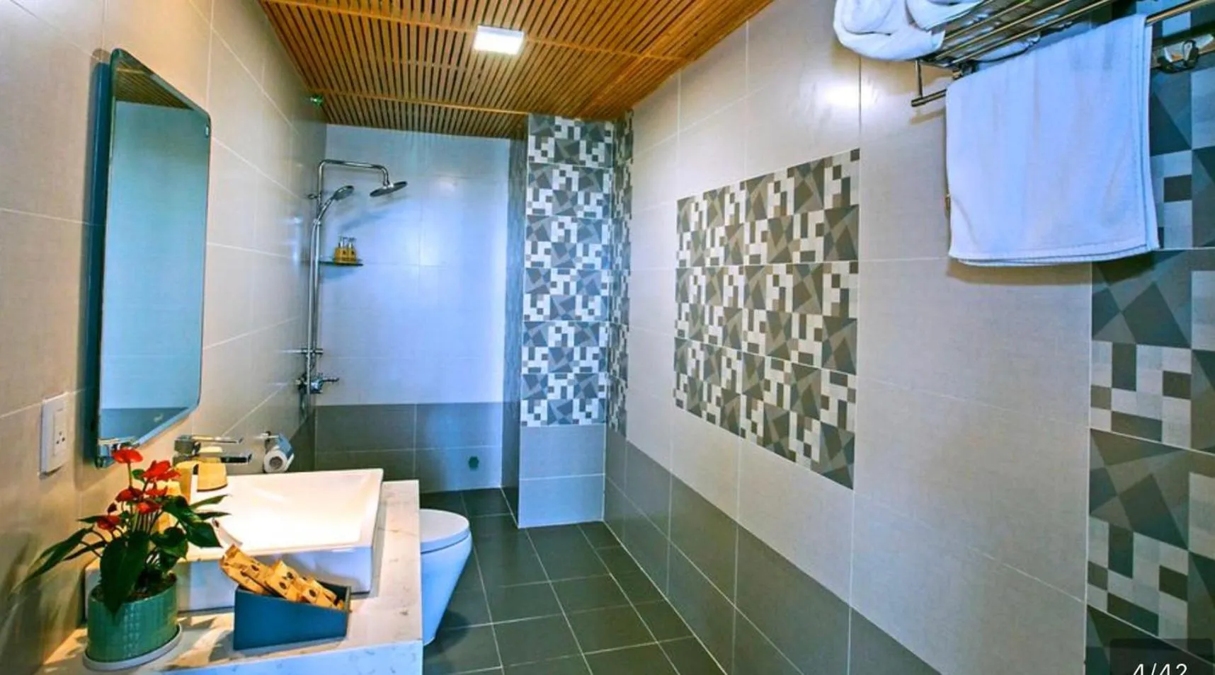 Shower in Silk and Sea Hotel