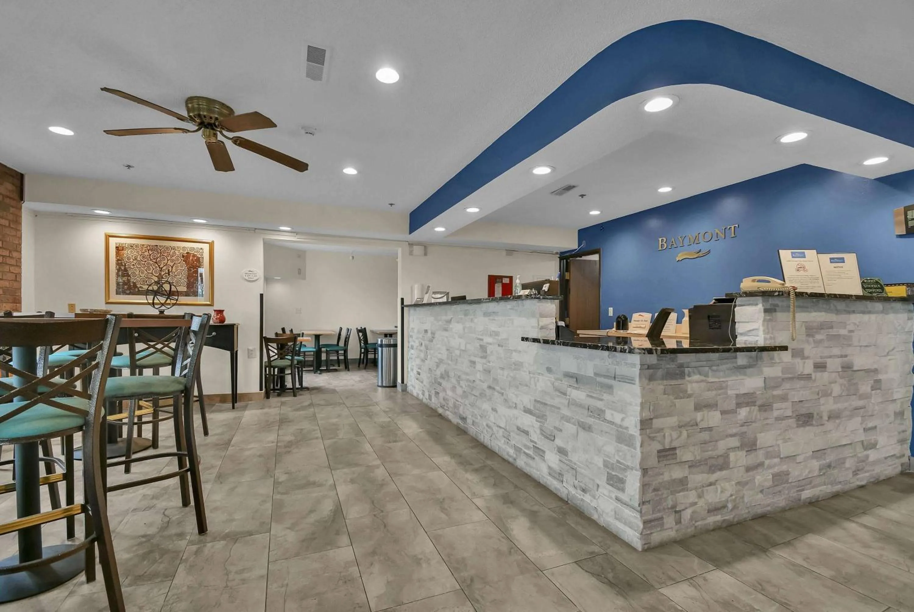 Lobby or reception in Baymont by Wyndham Zanesville