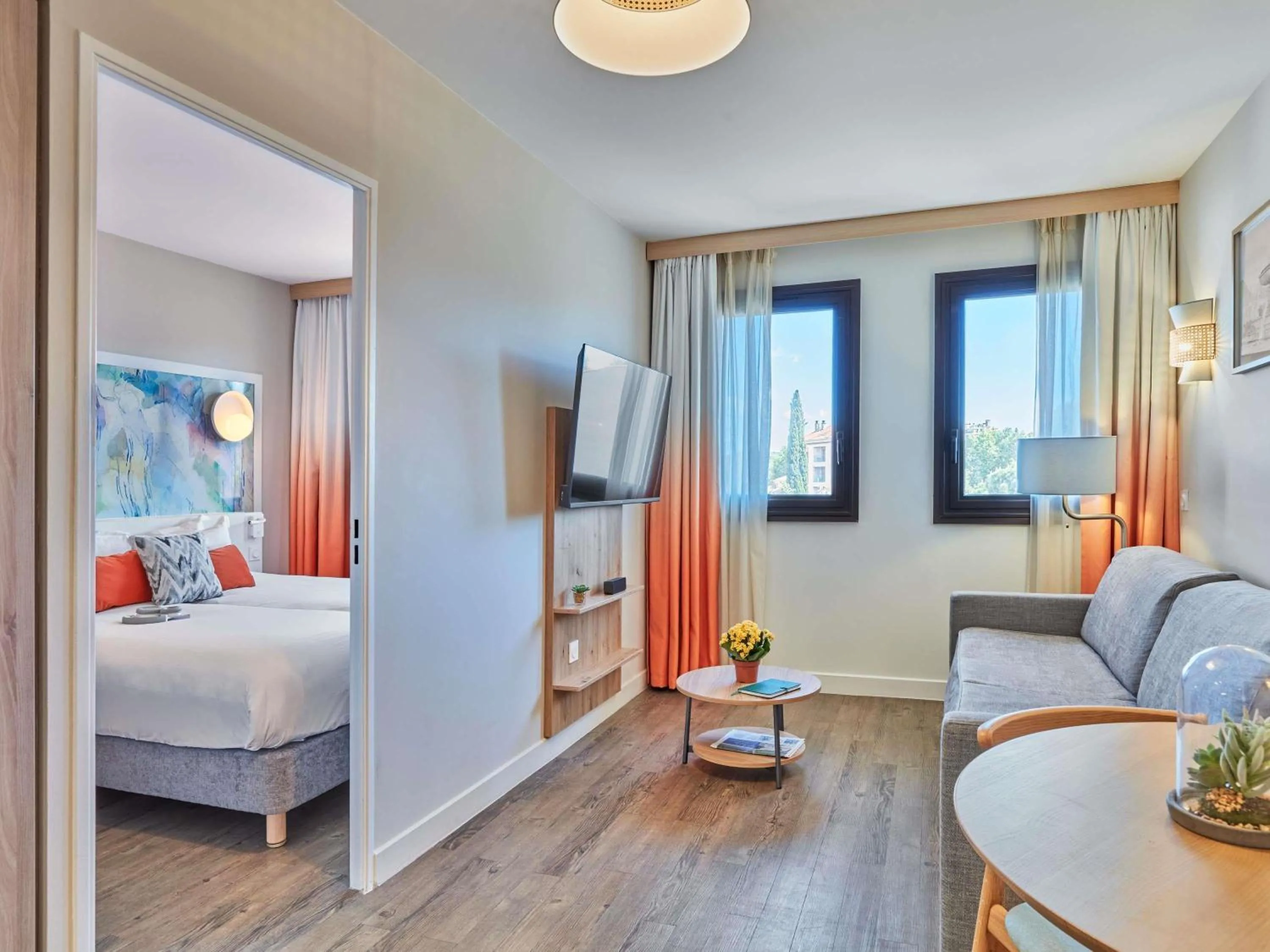 Bedroom, Bed in Aparthotel Adagio Aix-en-Provence Centre