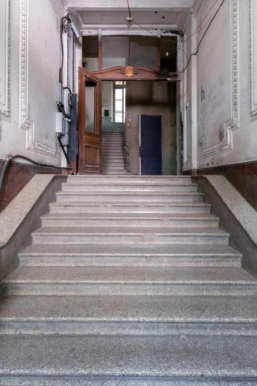 Facade/entrance in Cozy Studios on Freedom Square