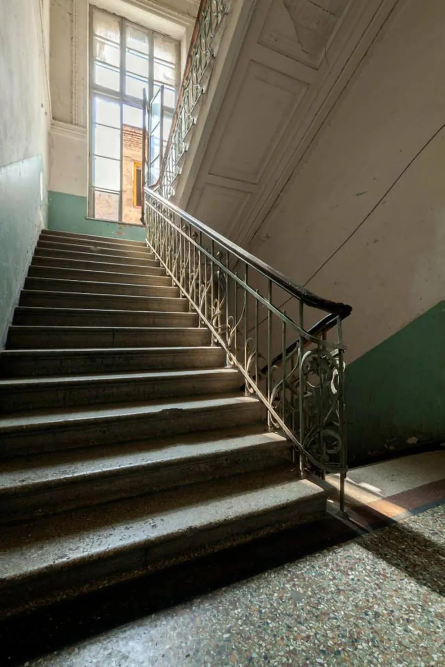 Facade/entrance in Cozy Studios on Freedom Square