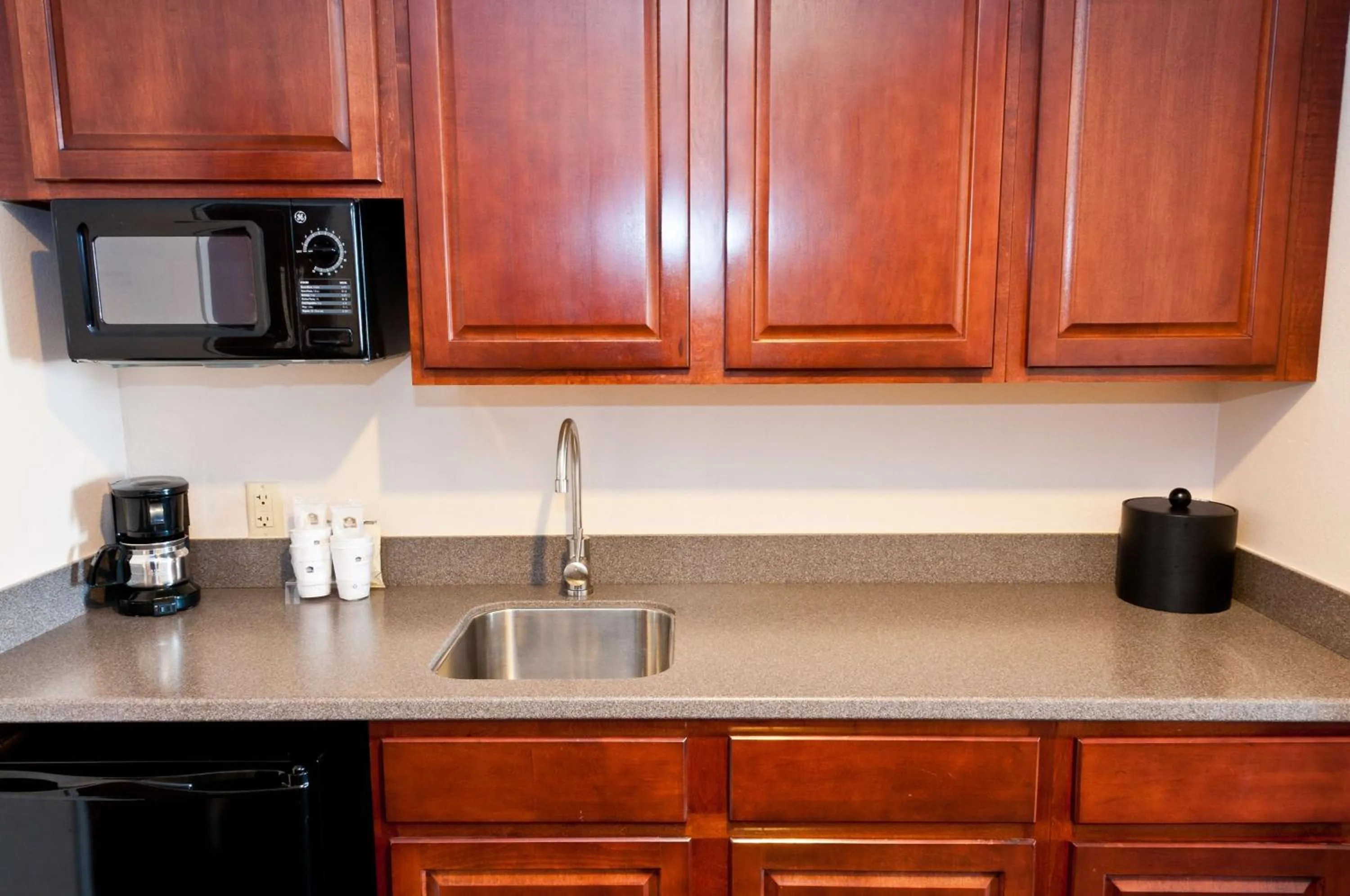 Photo of the whole room in Best Western Plus Brandywine Inn & Suites