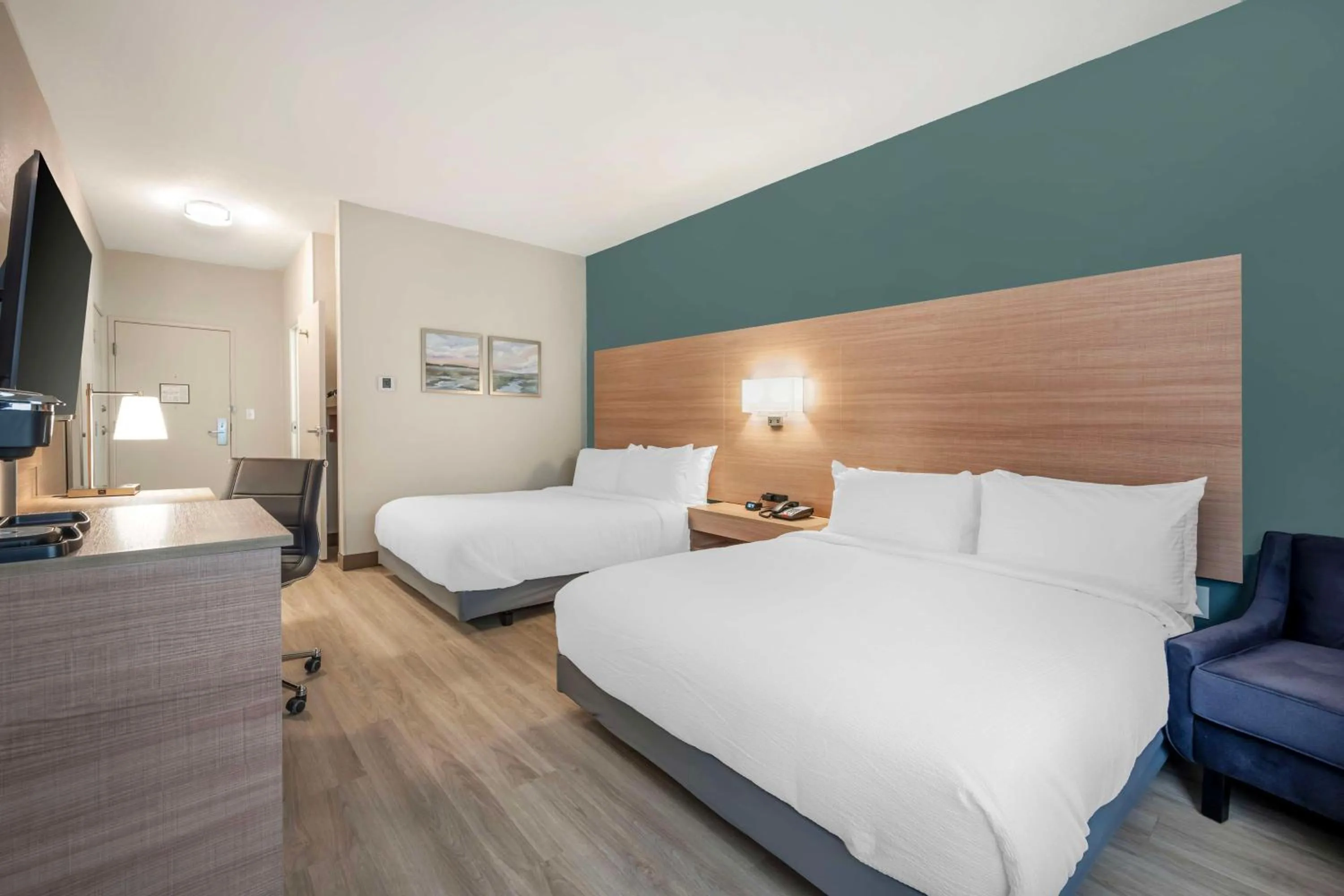 Bedroom, Bed in Best Western River Cities