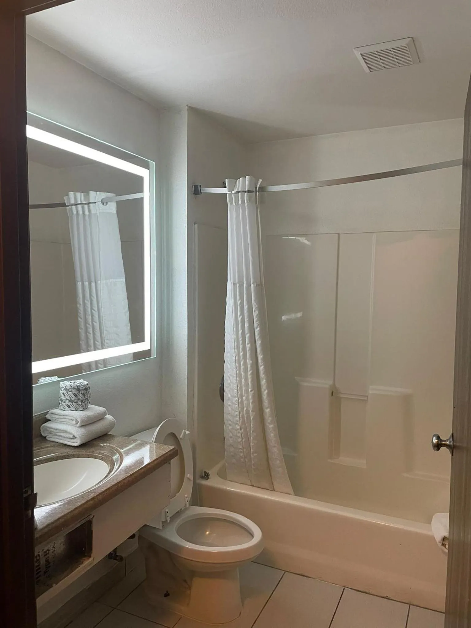 Super 8 by Wyndham Lynchburg VA