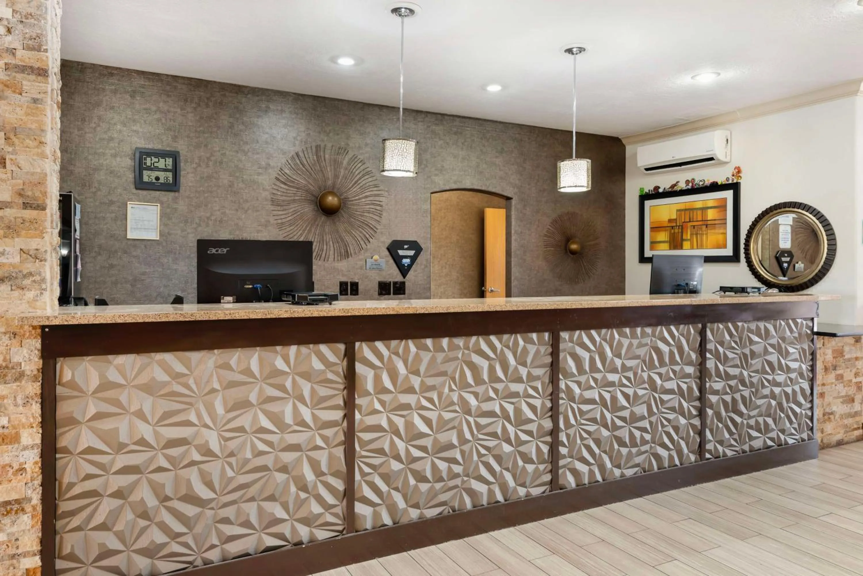 Lobby or reception in Best Western Plus Eagleridge Inn & Suites