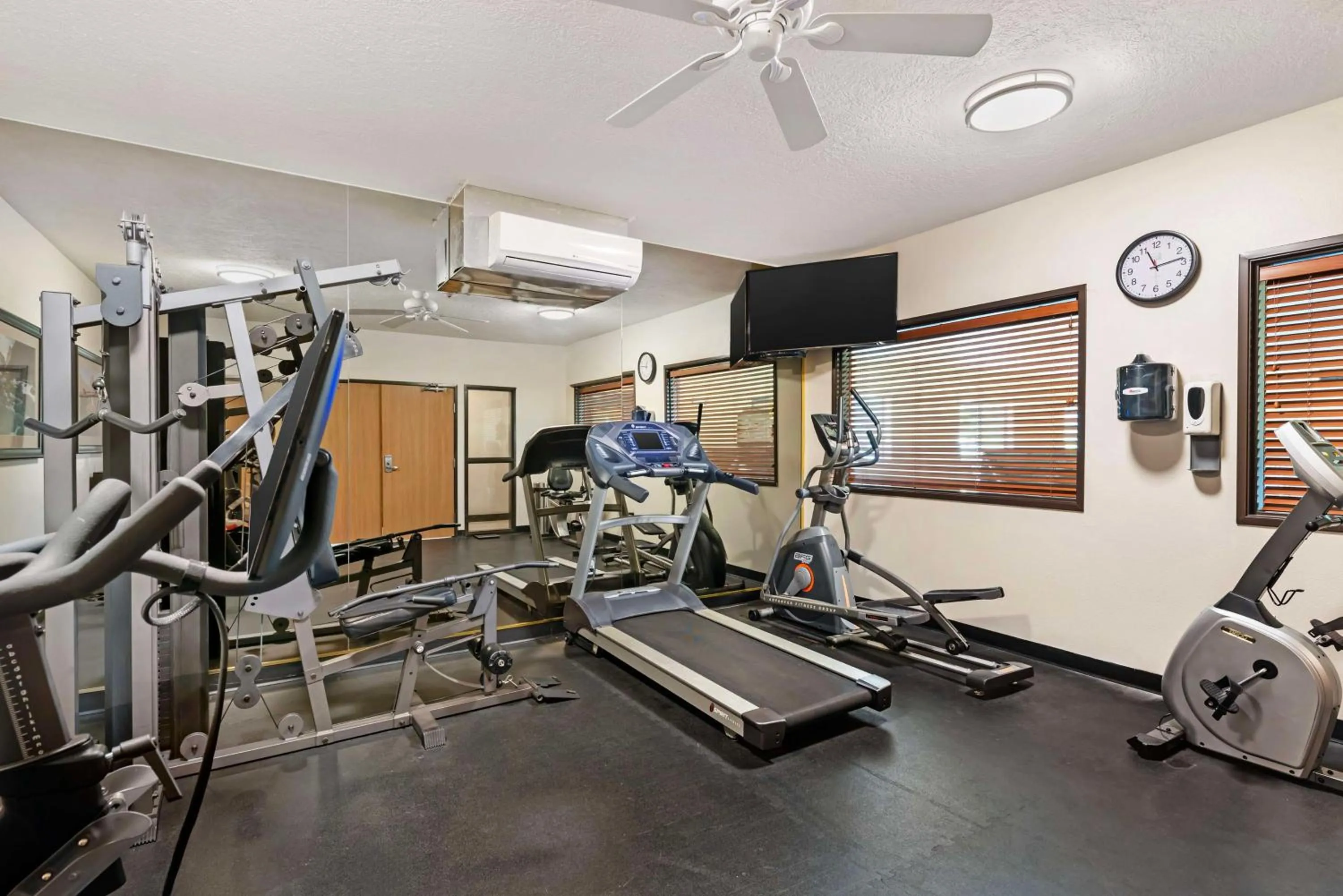 Fitness centre/facilities in Best Western Plus Eagleridge Inn & Suites