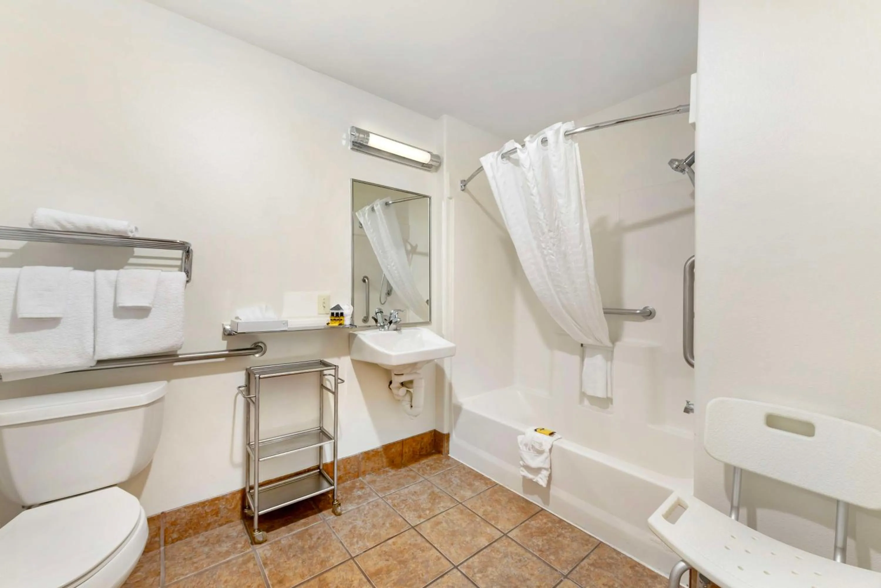 Bathroom in Best Western Plus Eagleridge Inn & Suites