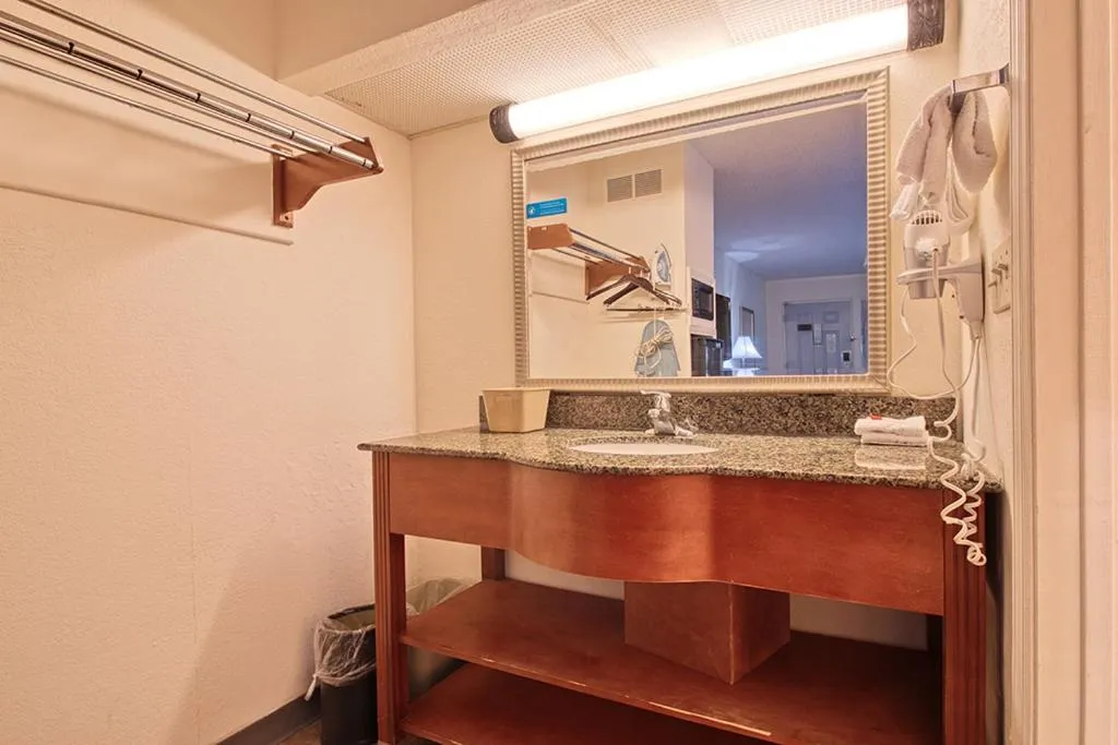Bathroom in Regency Inn & Suites