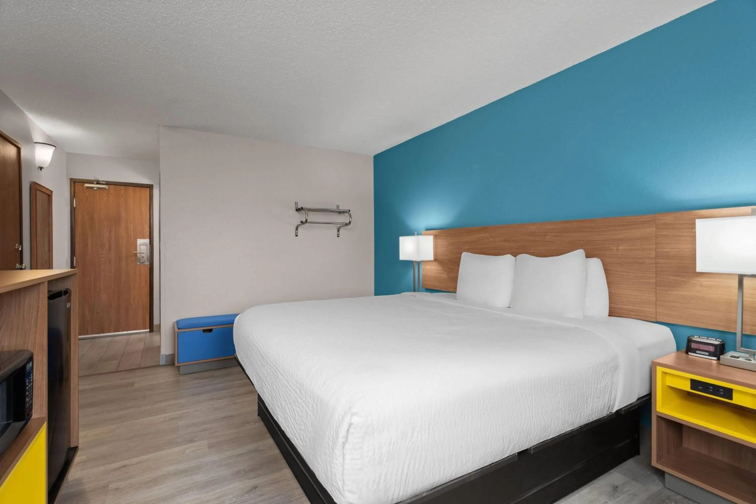 Photo of the whole room, Bed in Days Inn by Wyndham Austin