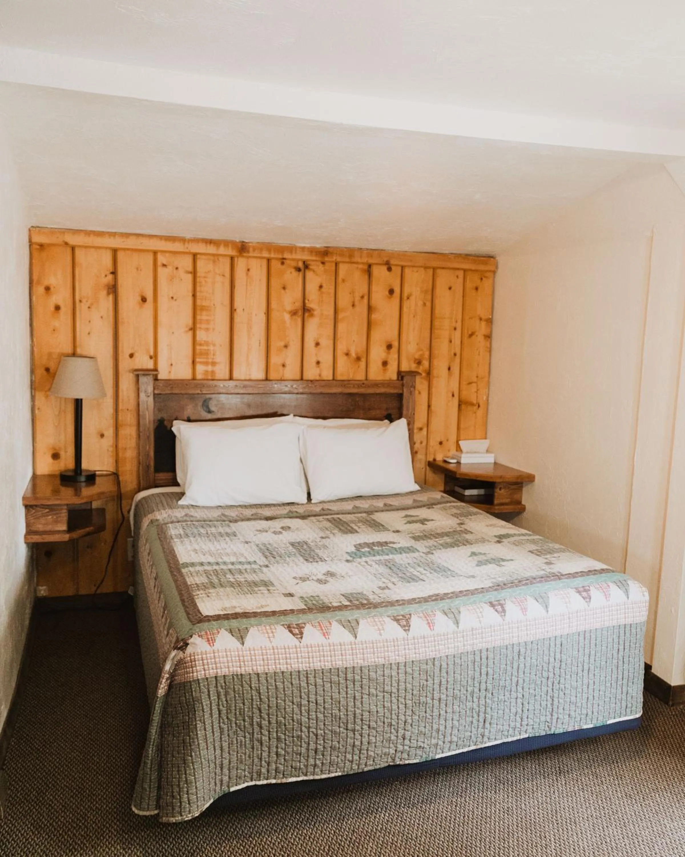 Bed in Bryce Pioneer Village