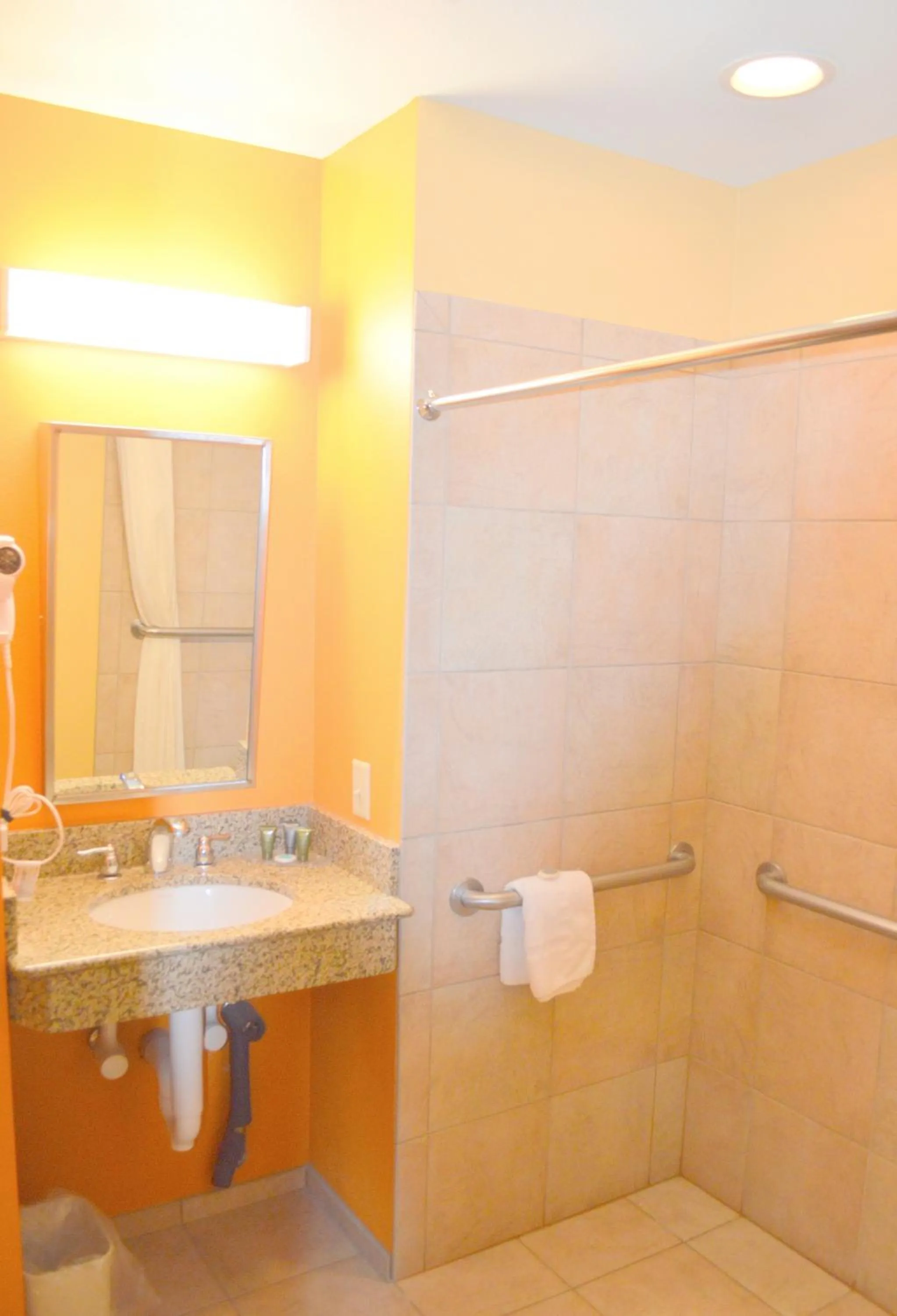 Bathroom in Microtel Inn and Suites by Wyndham Rawlins