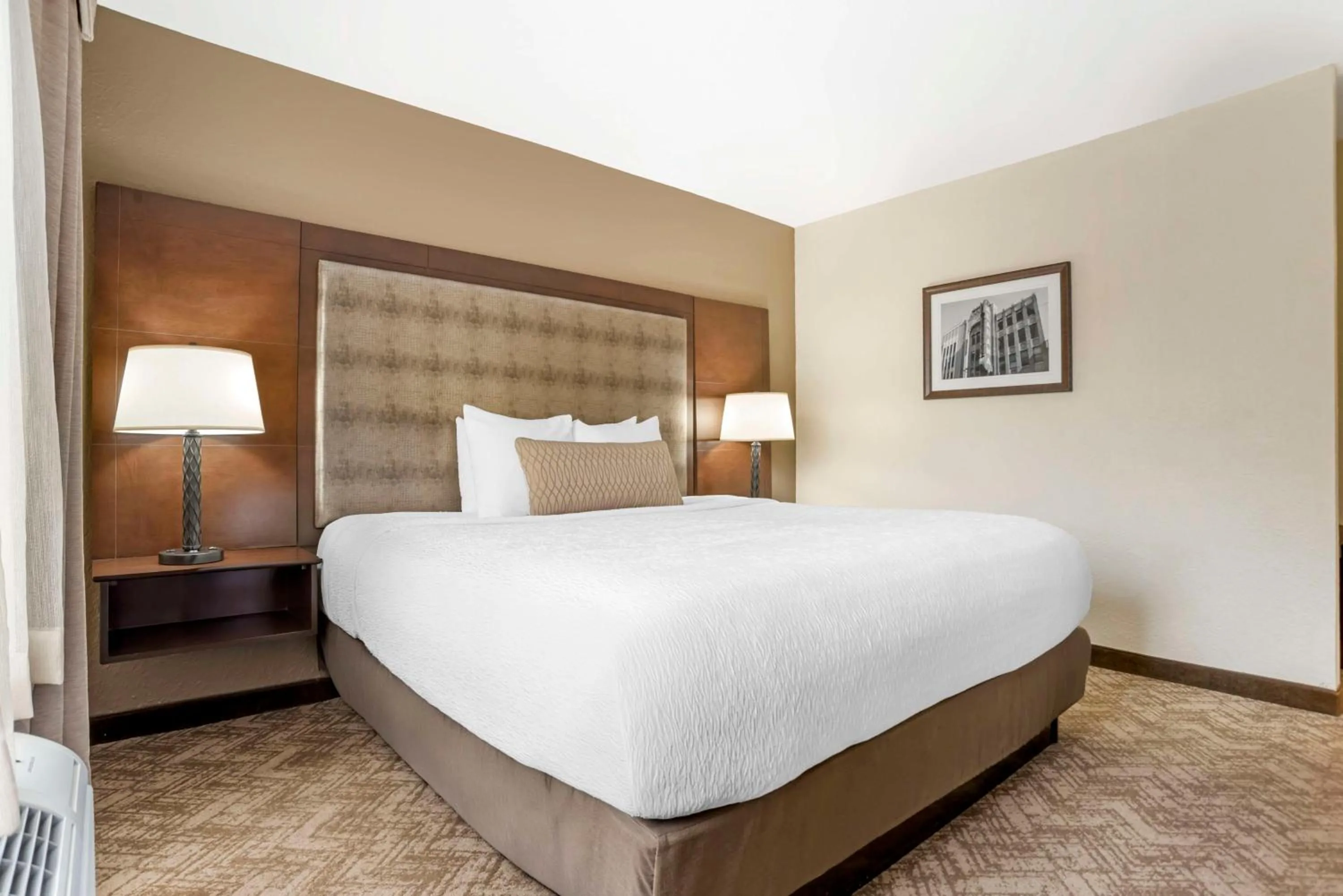 Bedroom, Bed in Best Western Gardendale