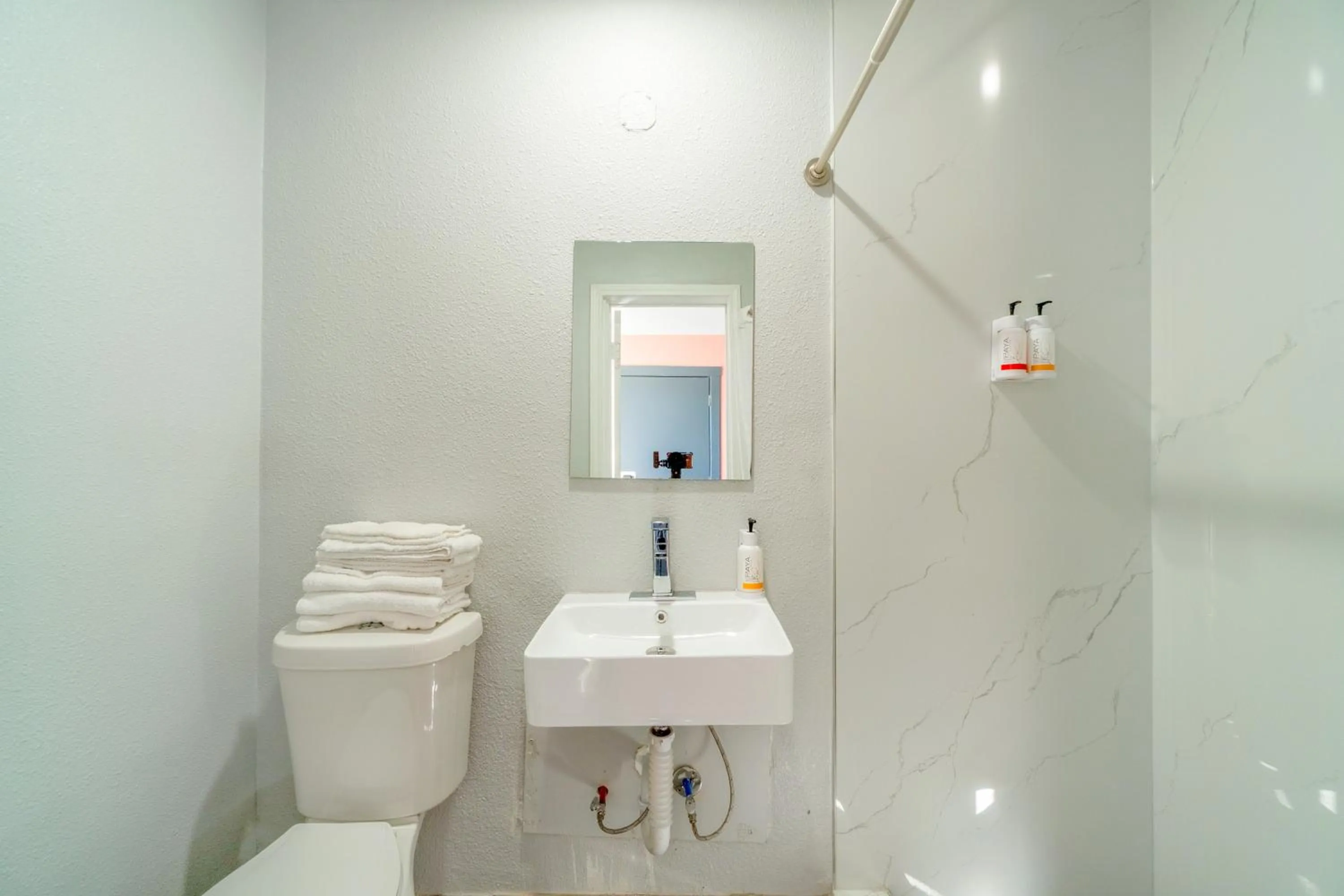 Bathroom in Royal Inn