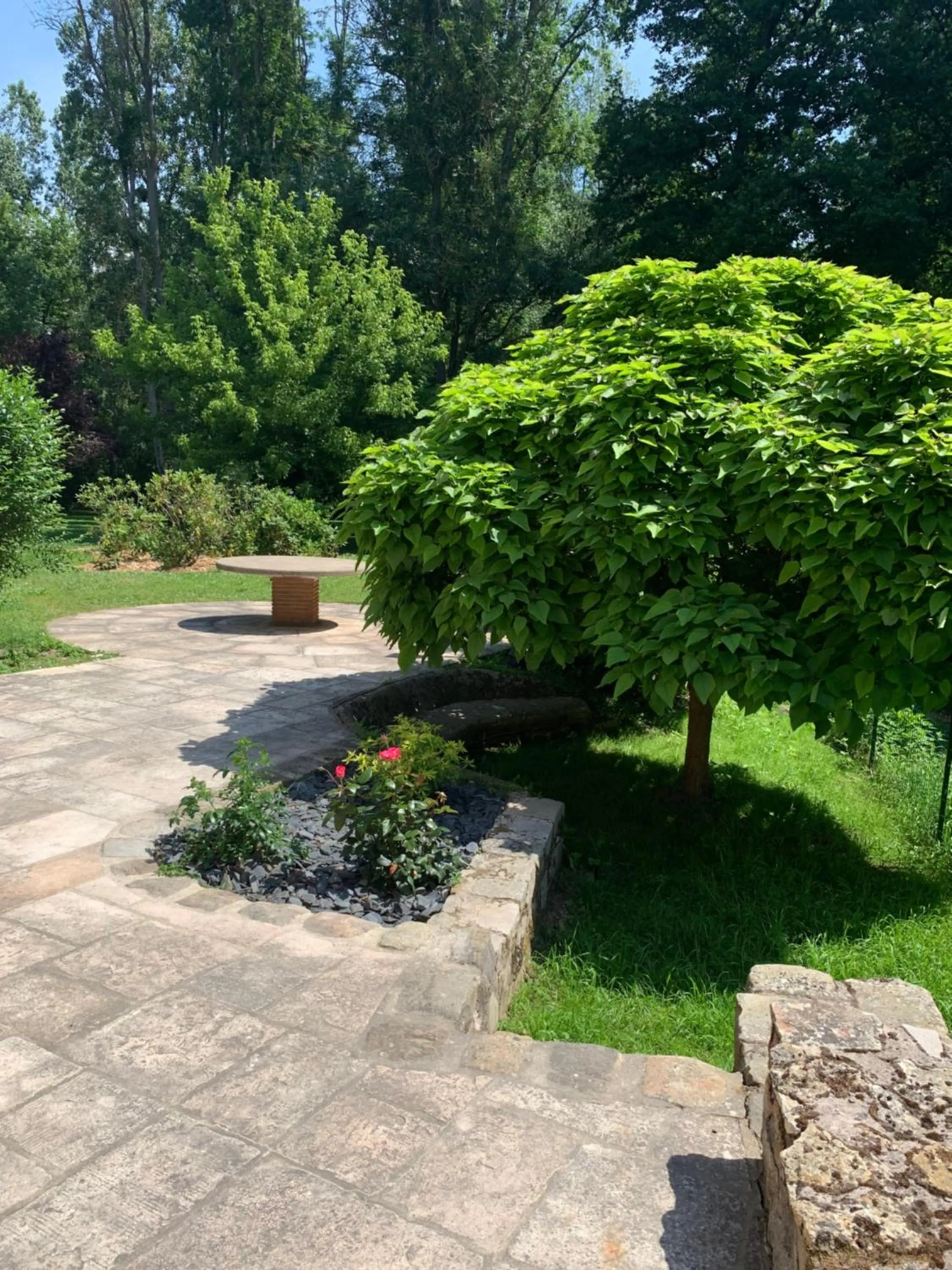 Patio in Le Moulin Bleu