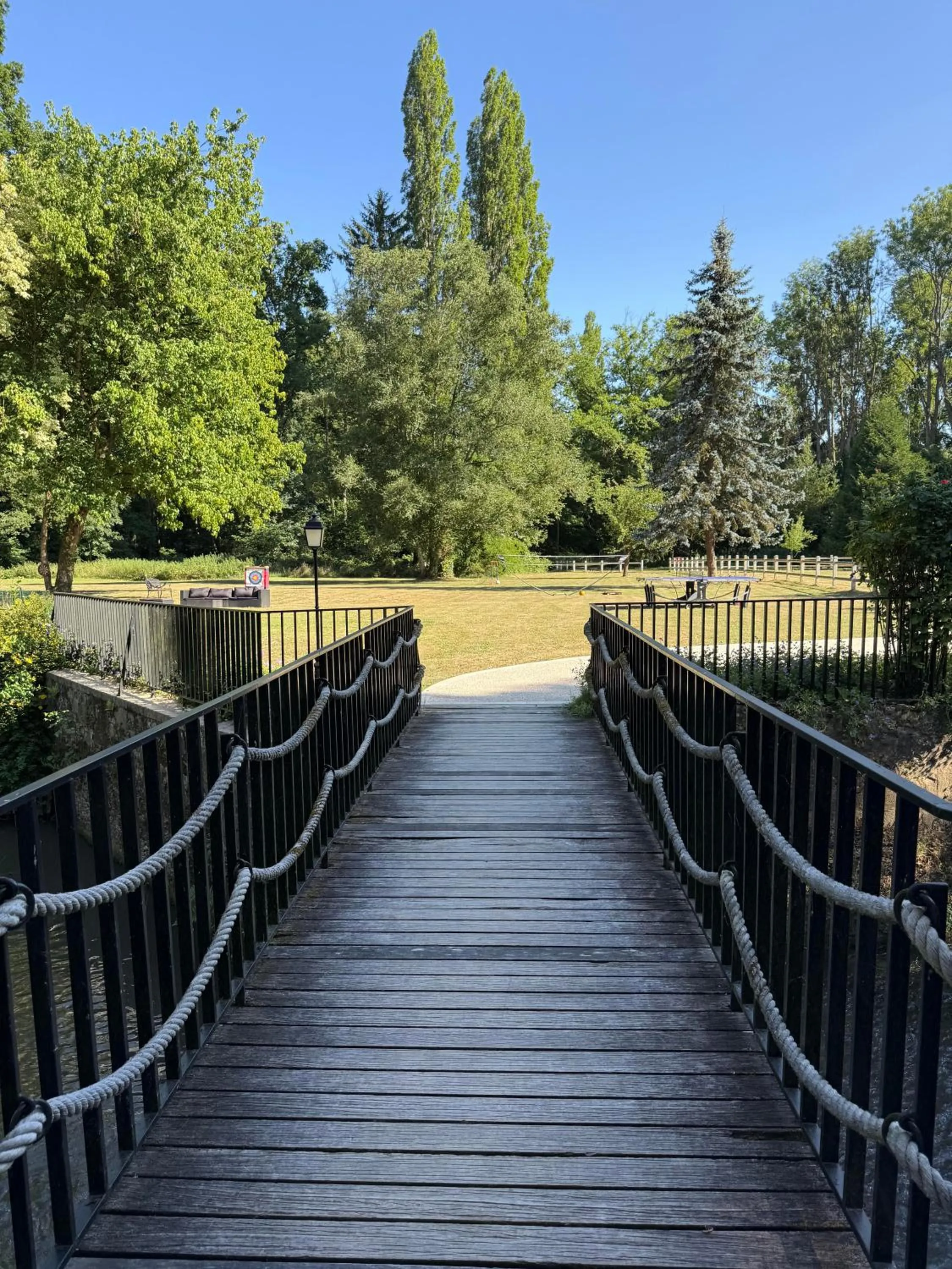 Garden view in Le Moulin Bleu
