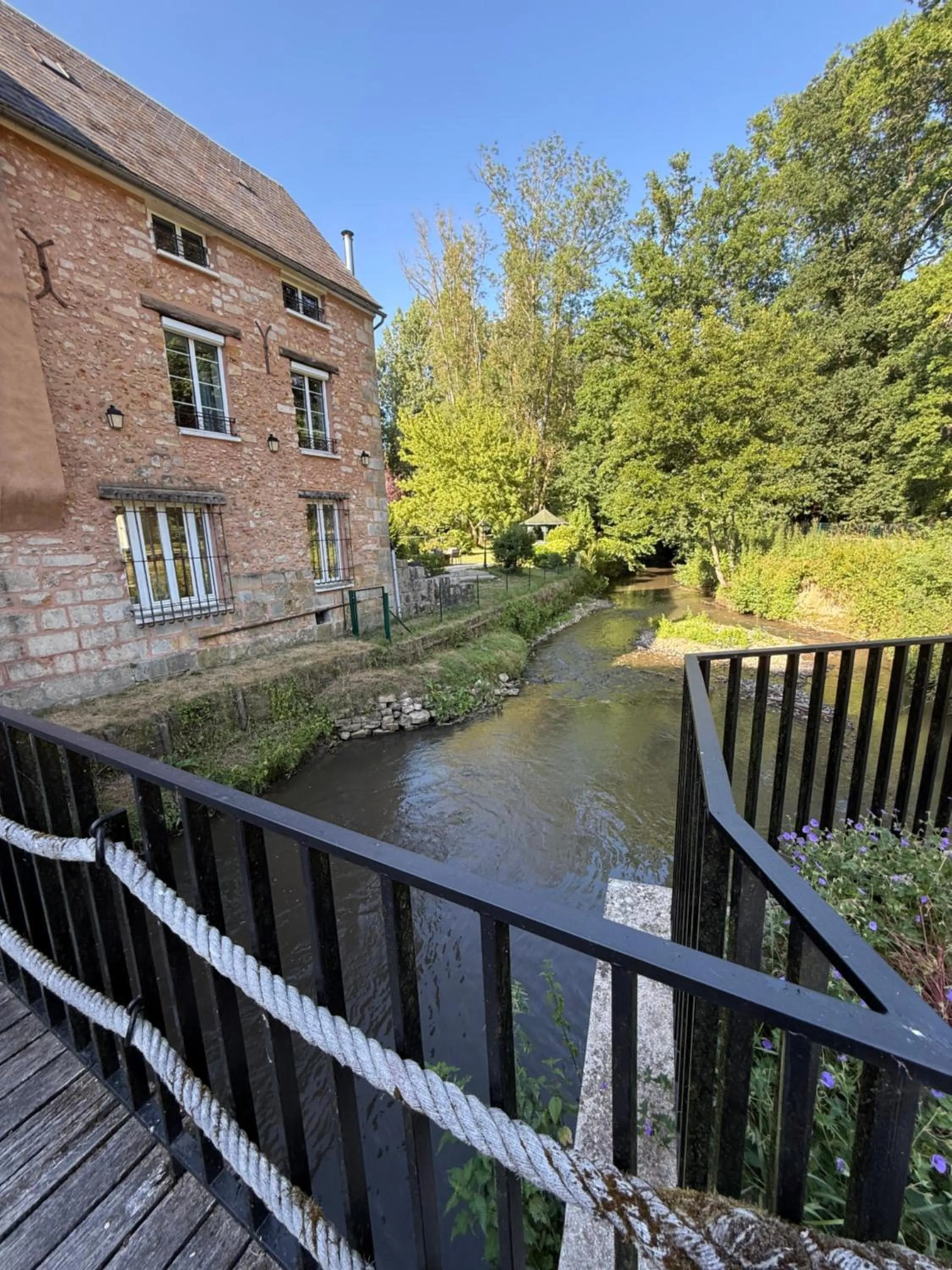 River view in Le Moulin Bleu