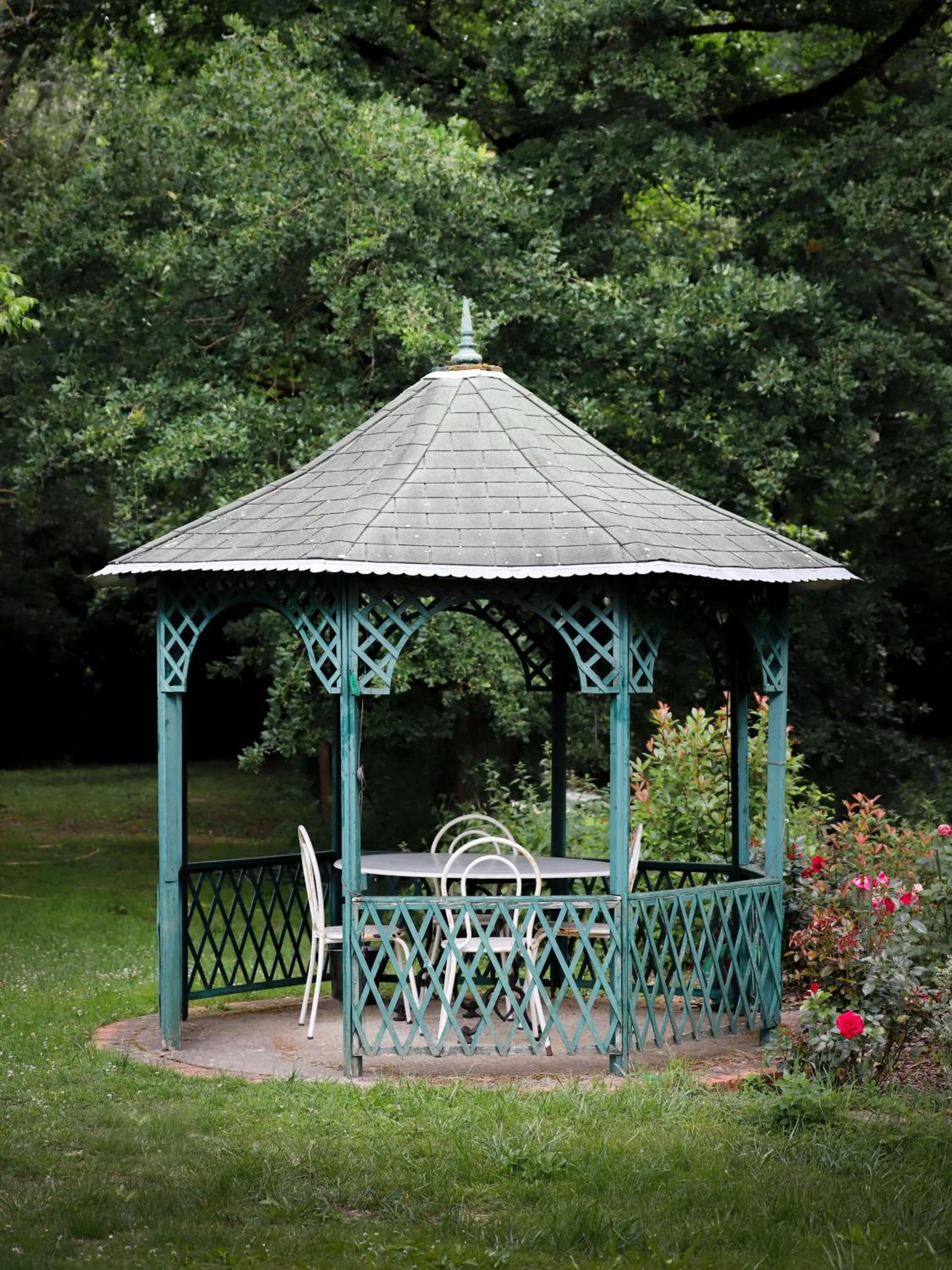 Patio in Le Moulin Bleu
