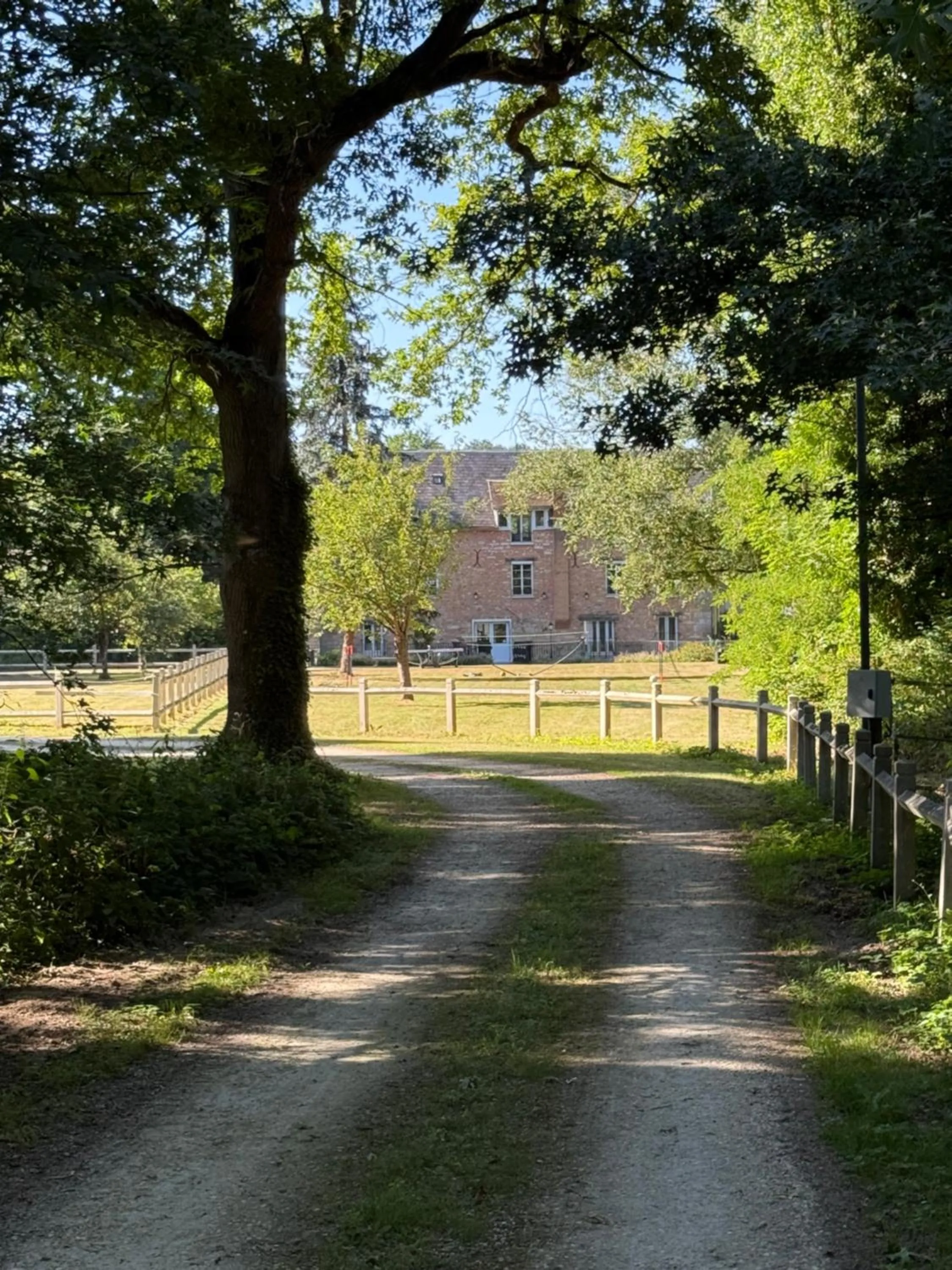 Property building in Le Moulin Bleu