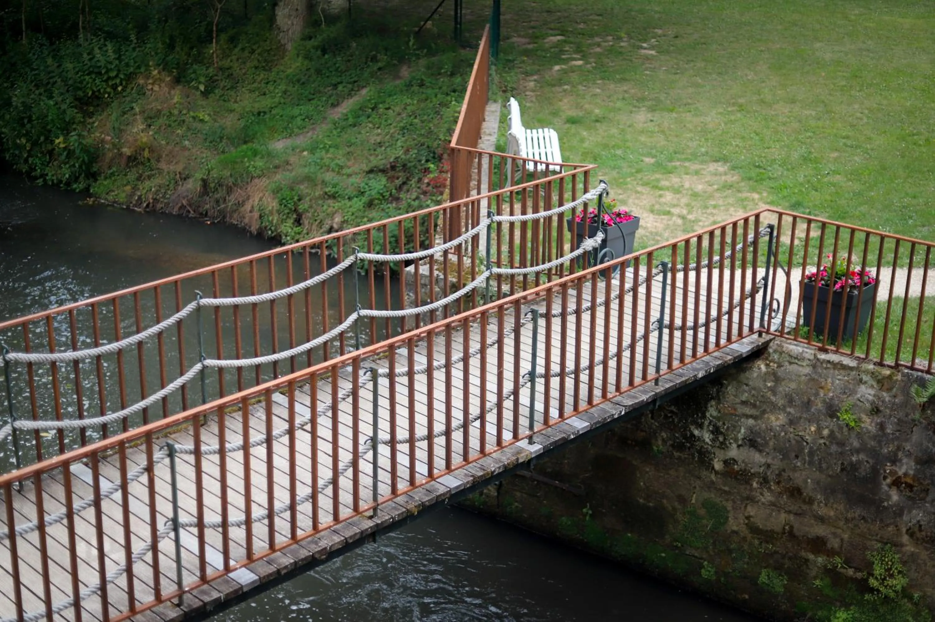 River view in Le Moulin Bleu