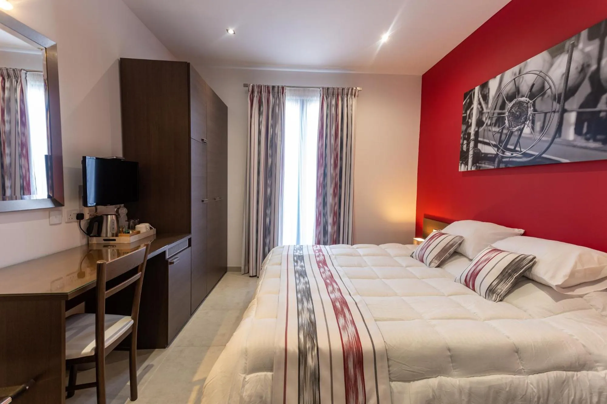 Bedroom in The Shipwright's Lodge